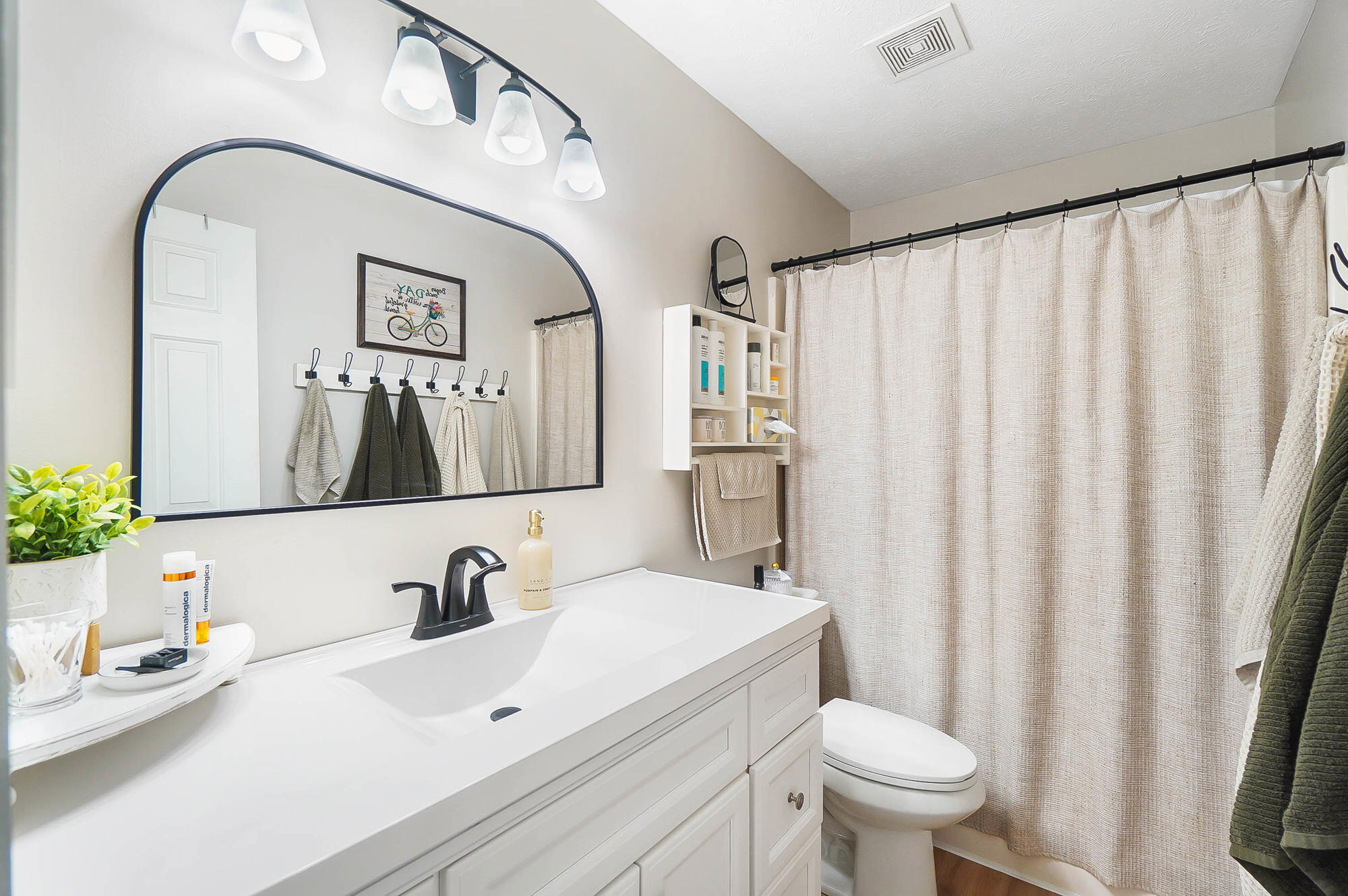 1976 Swallowtail Court, Clayton, Ohio 45315