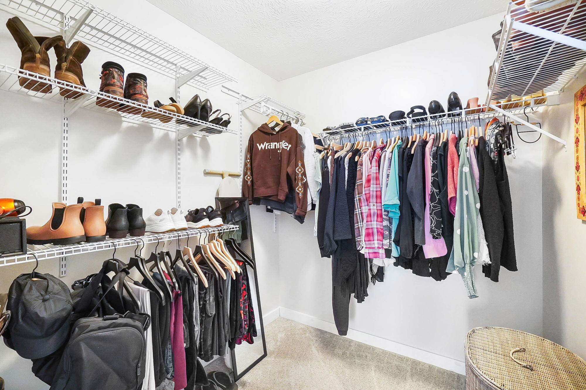 1976 Swallowtail Court, Clayton, Ohio 45315