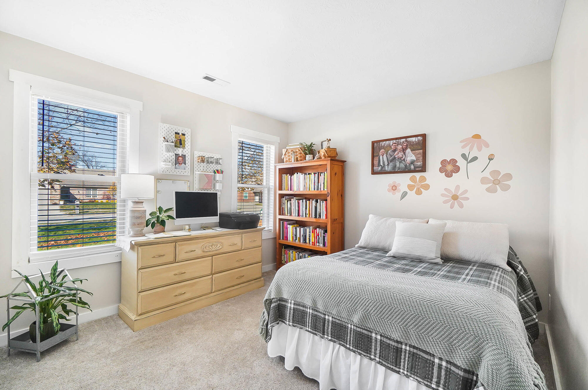 1976 Swallowtail Court, Clayton, Ohio 45315