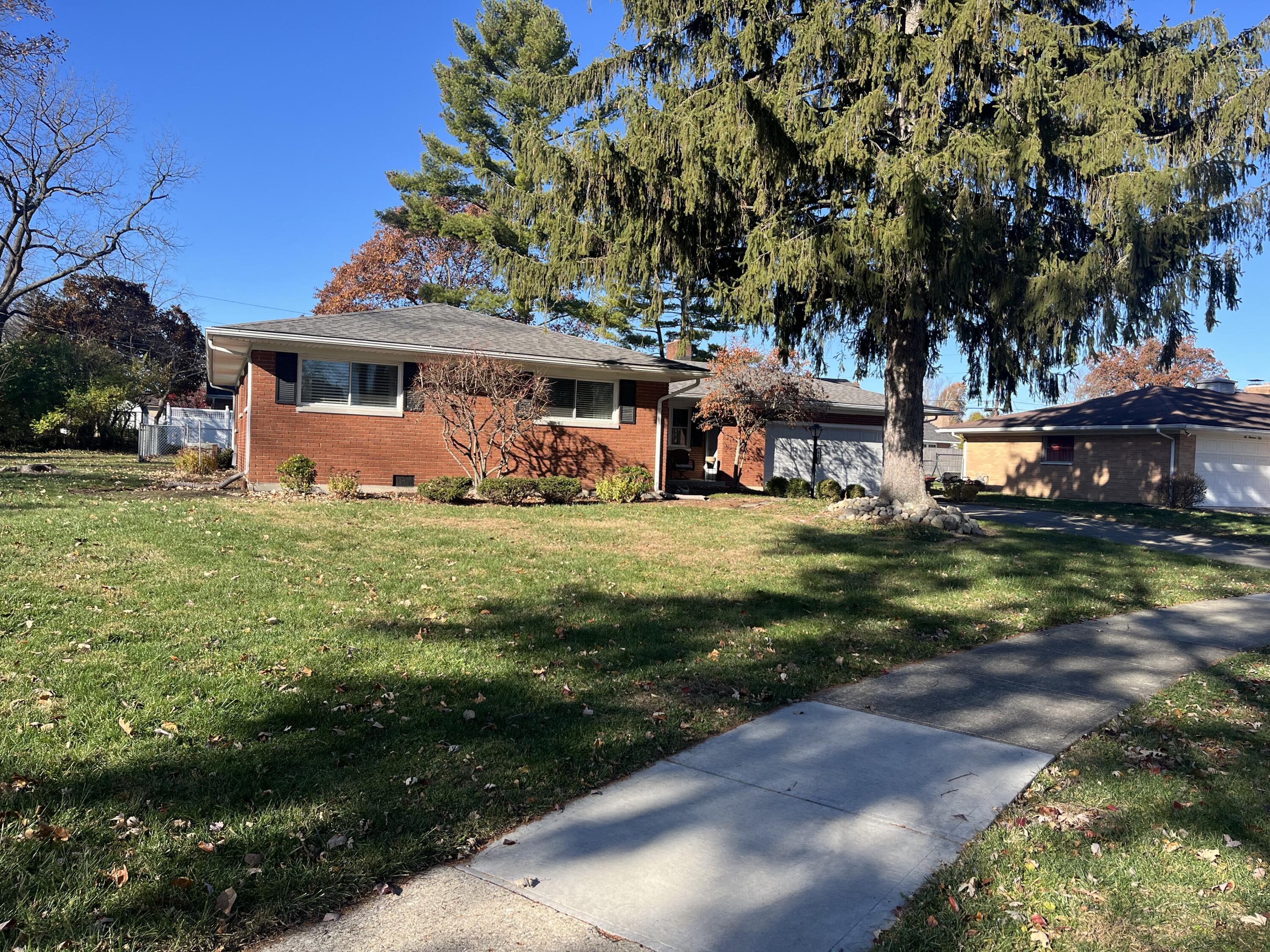 622 Windsor Road, Troy, Ohio 45373