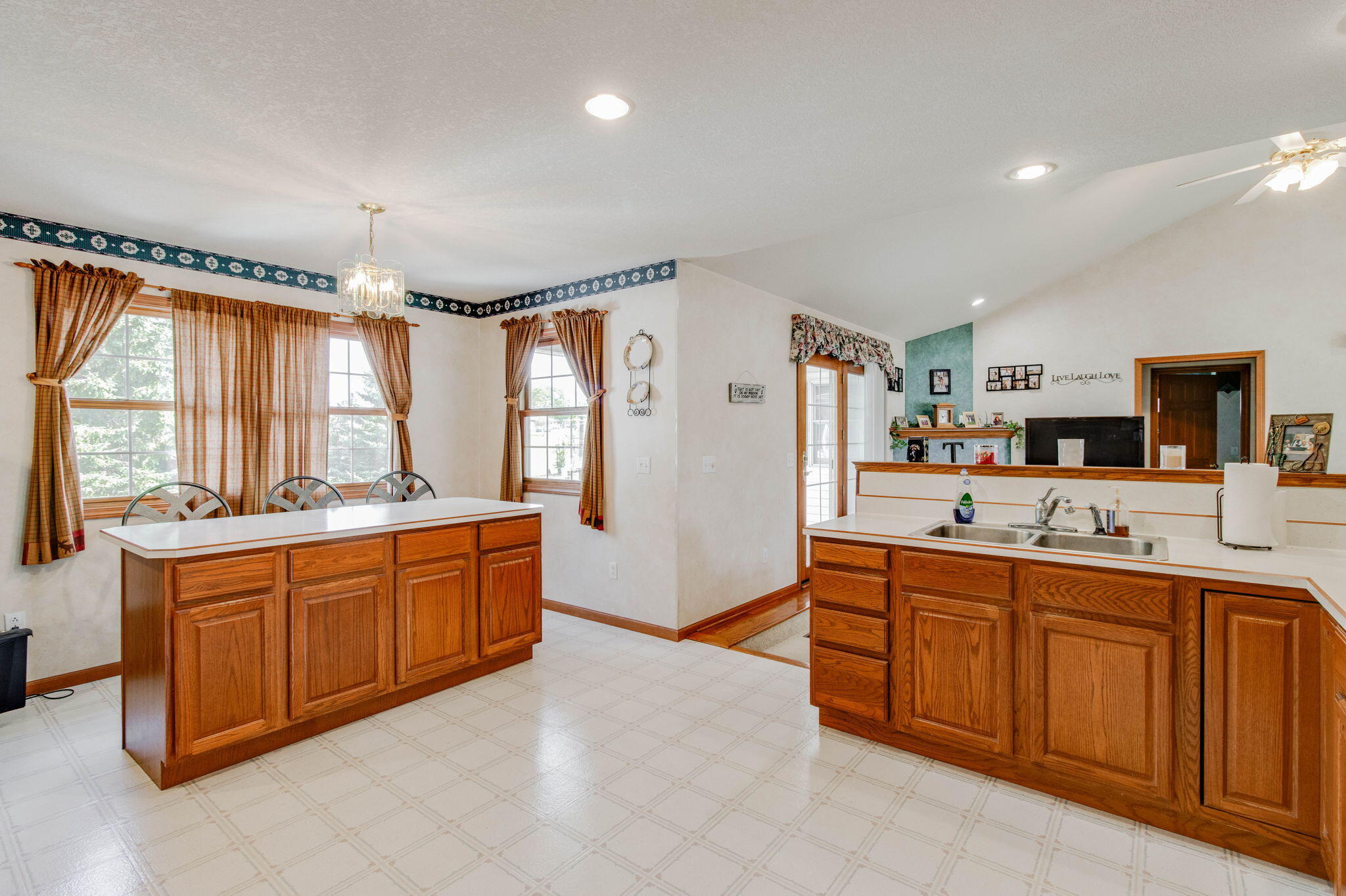 101 Sapphire Street, Anna, Ohio 45302