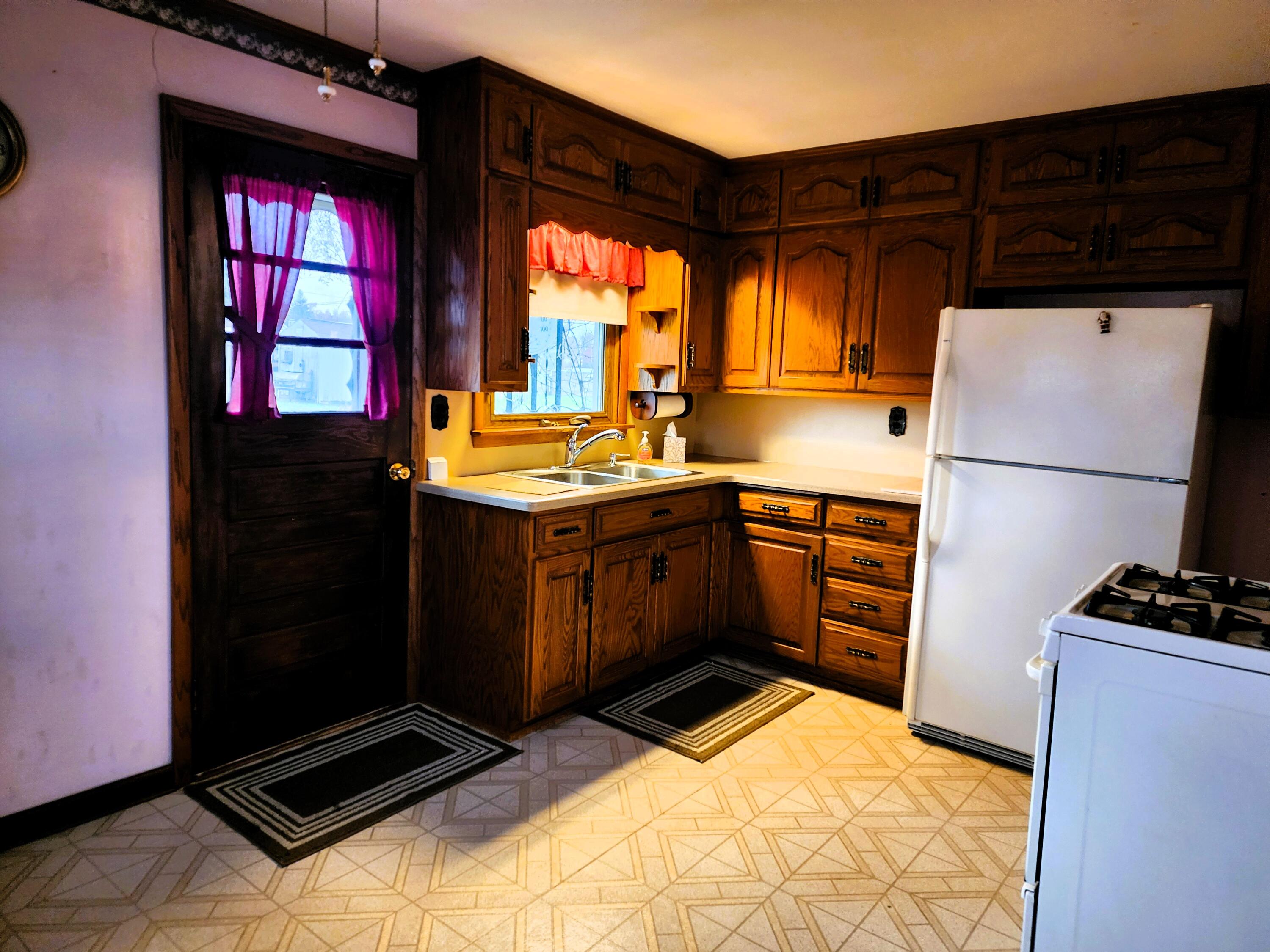 520 Oil Street, Saint Marys, Ohio 45885