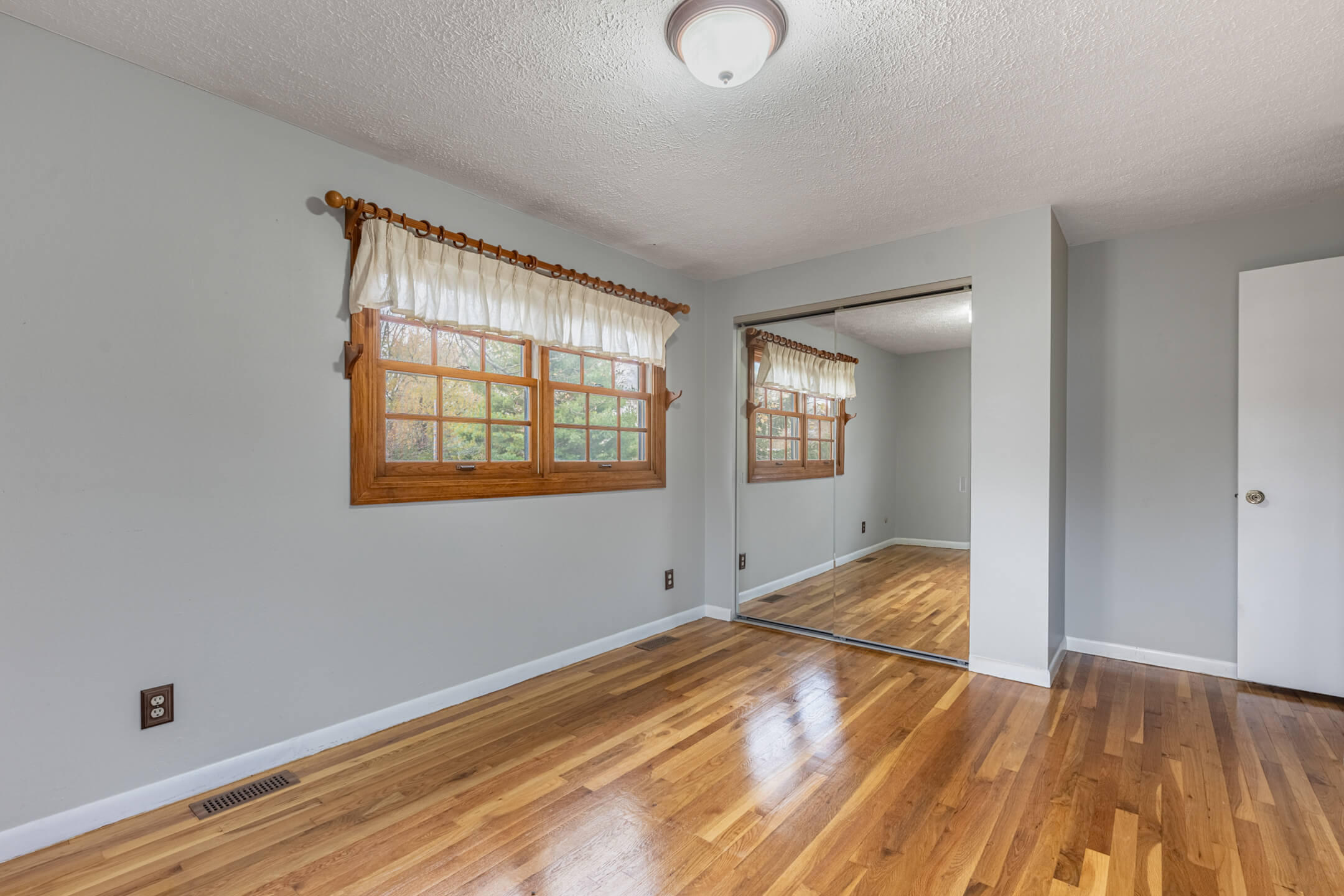 2447 Hemphill Road, Dayton, Ohio 45440