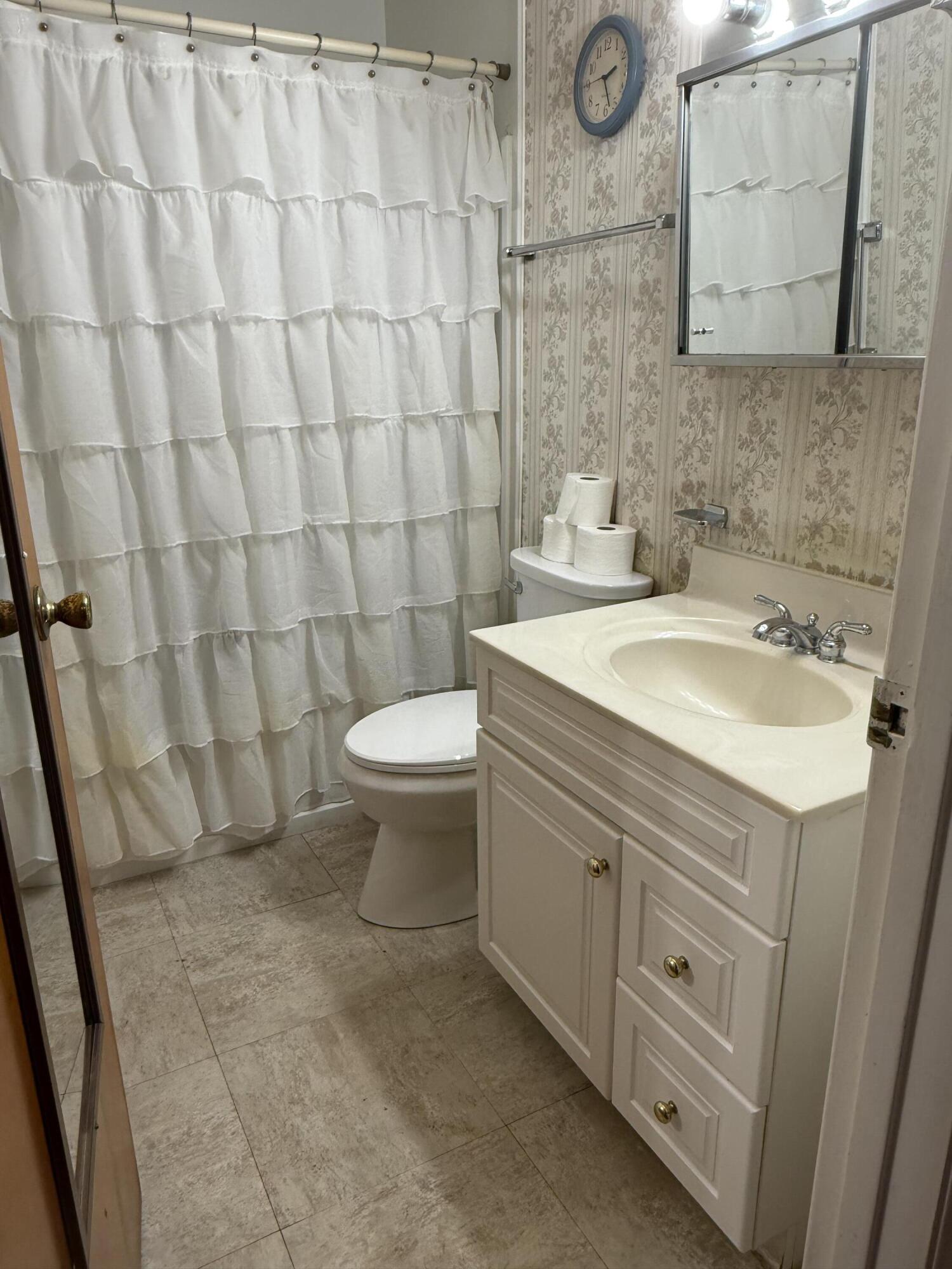 160 Locust Drive, Fairborn, Ohio 45324