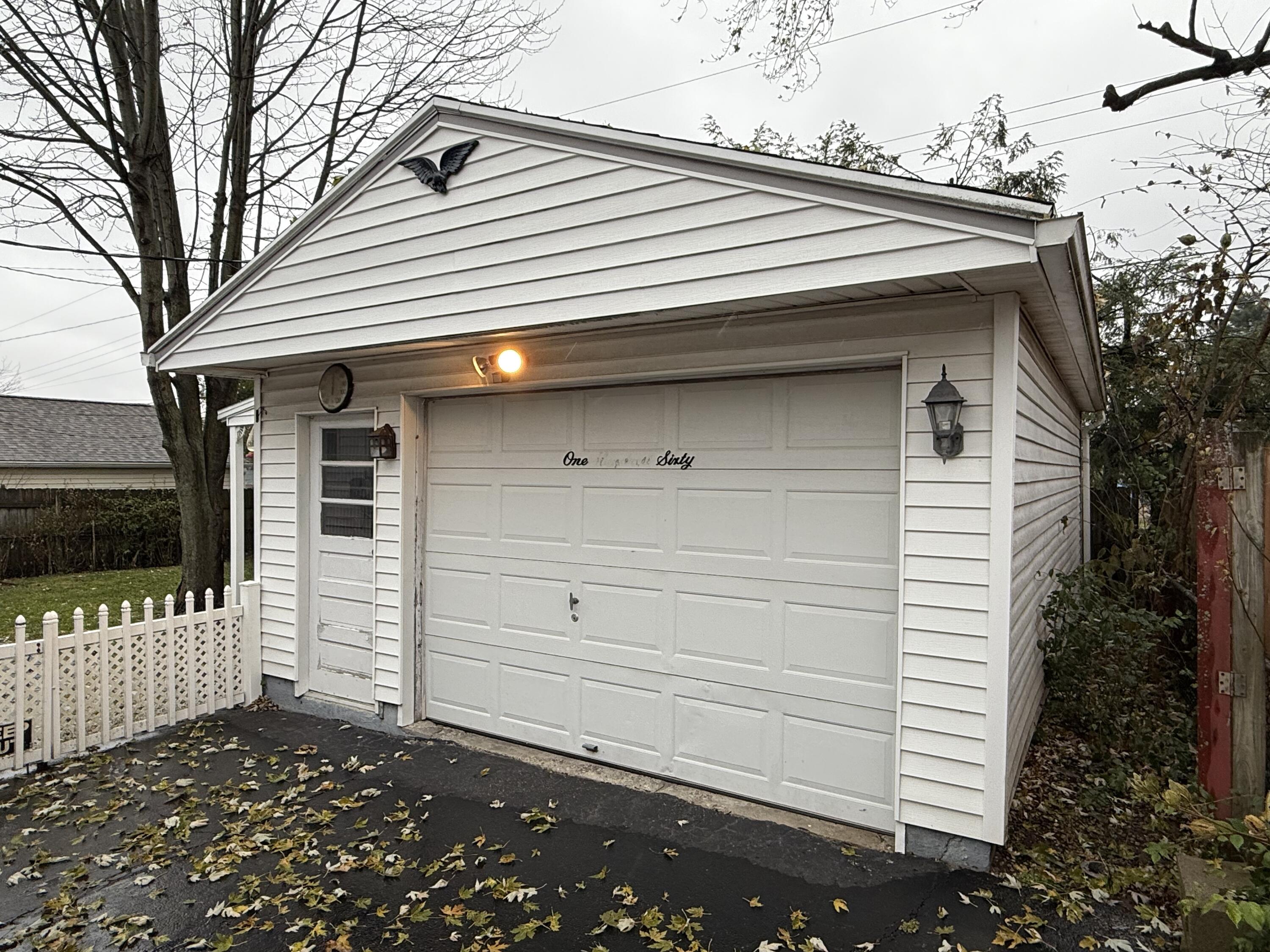 160 Locust Drive, Fairborn, Ohio 45324