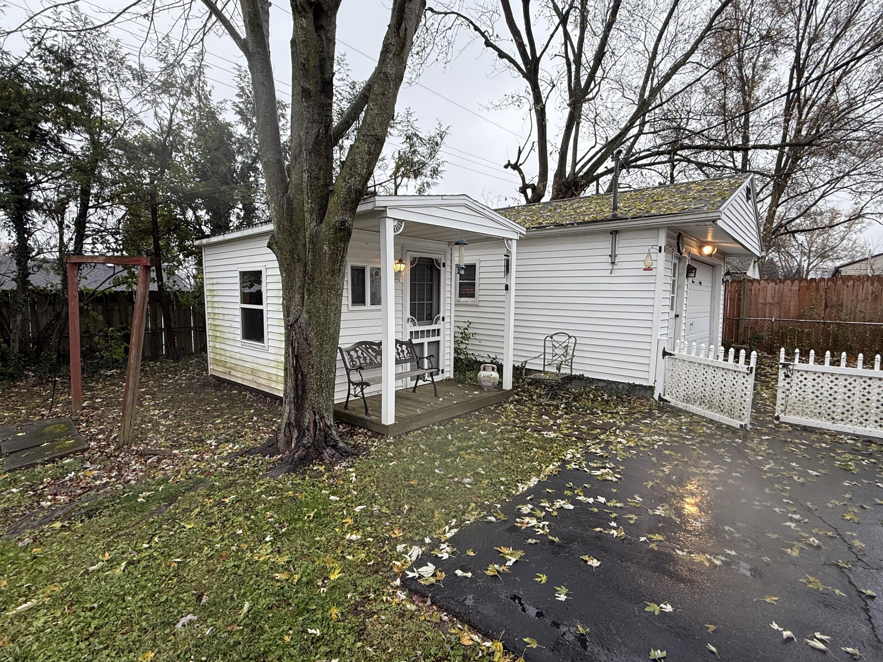 160 Locust Drive, Fairborn, Ohio 45324