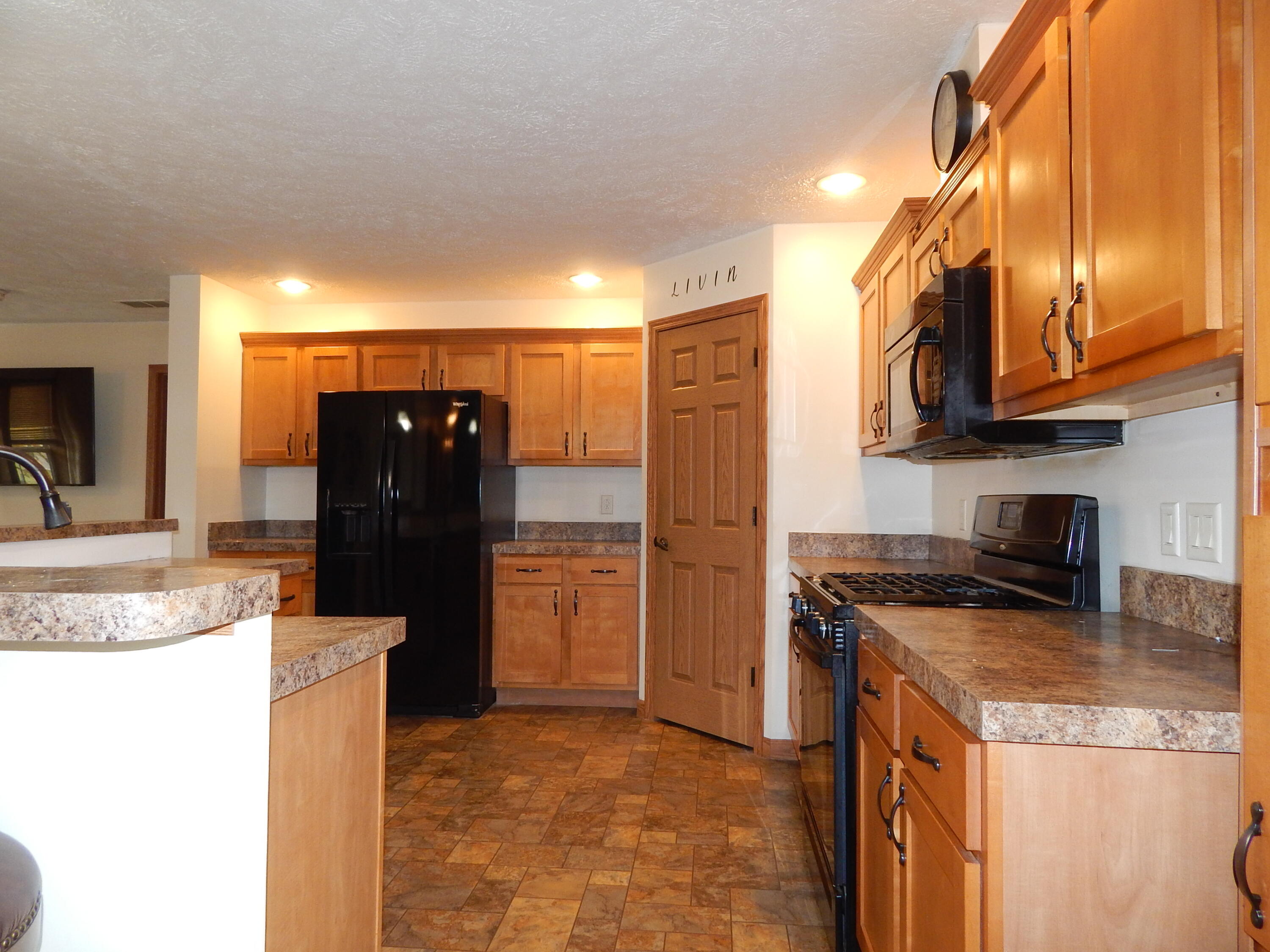 22275 Buckland Holden Road, Wapakoneta, Ohio 45895