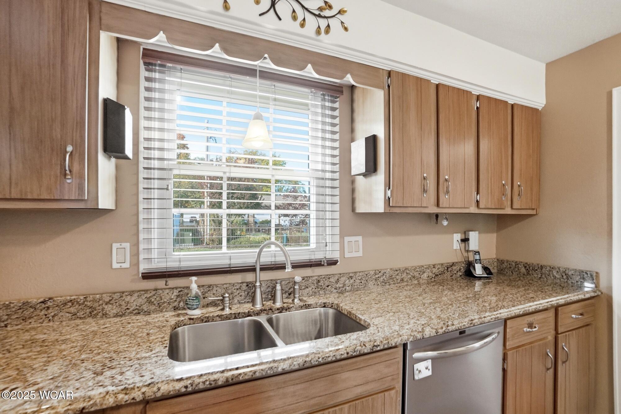 838 Longmeadow Lane, Findlay, Ohio