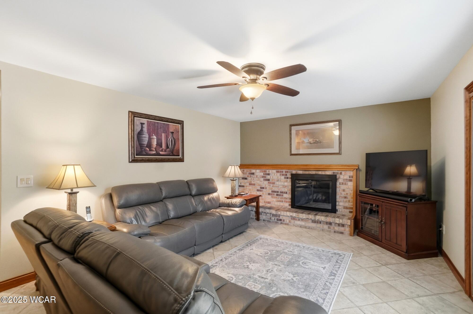 838 Longmeadow Lane, Findlay, Ohio