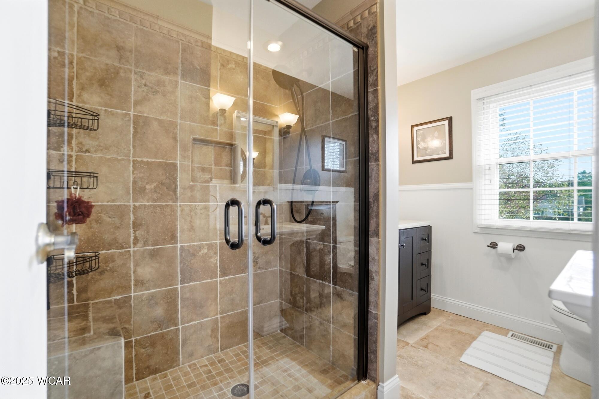 838 Longmeadow Lane, Findlay, Ohio