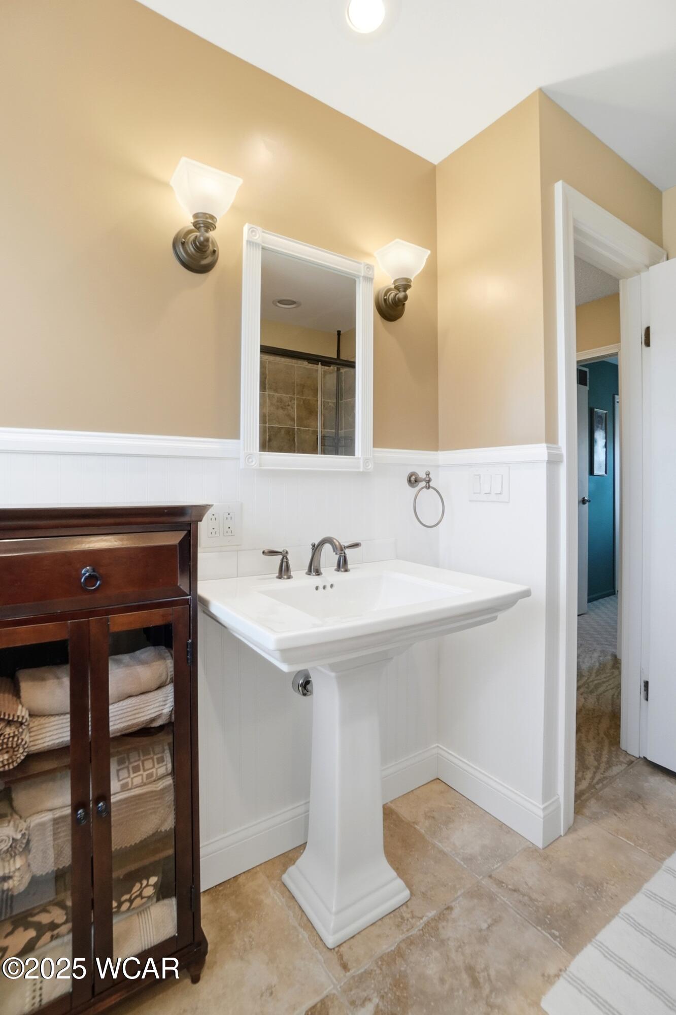 838 Longmeadow Lane, Findlay, Ohio