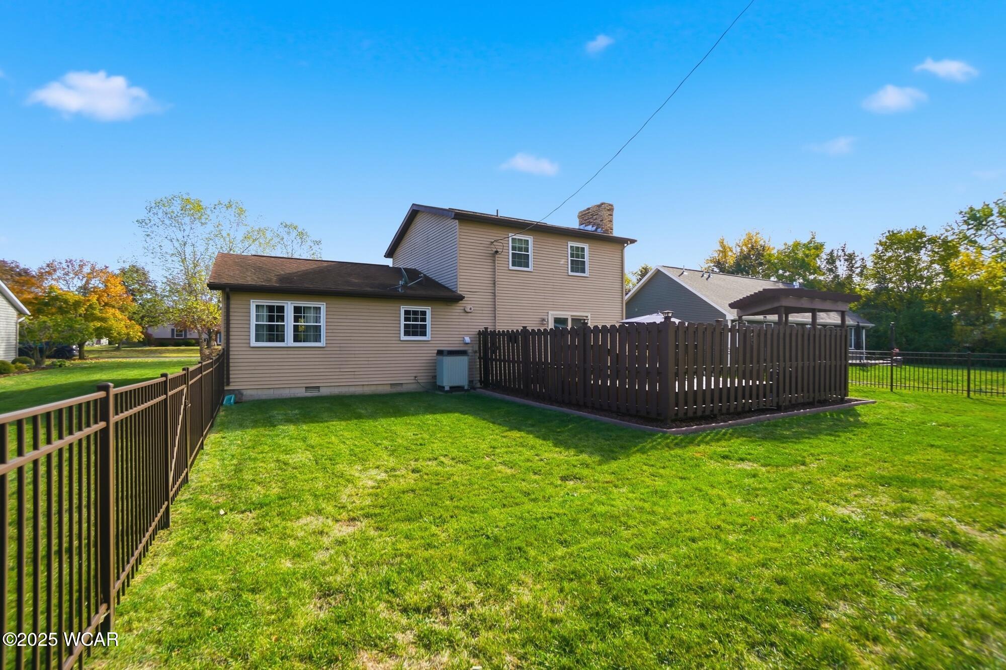 838 Longmeadow Lane, Findlay, Ohio