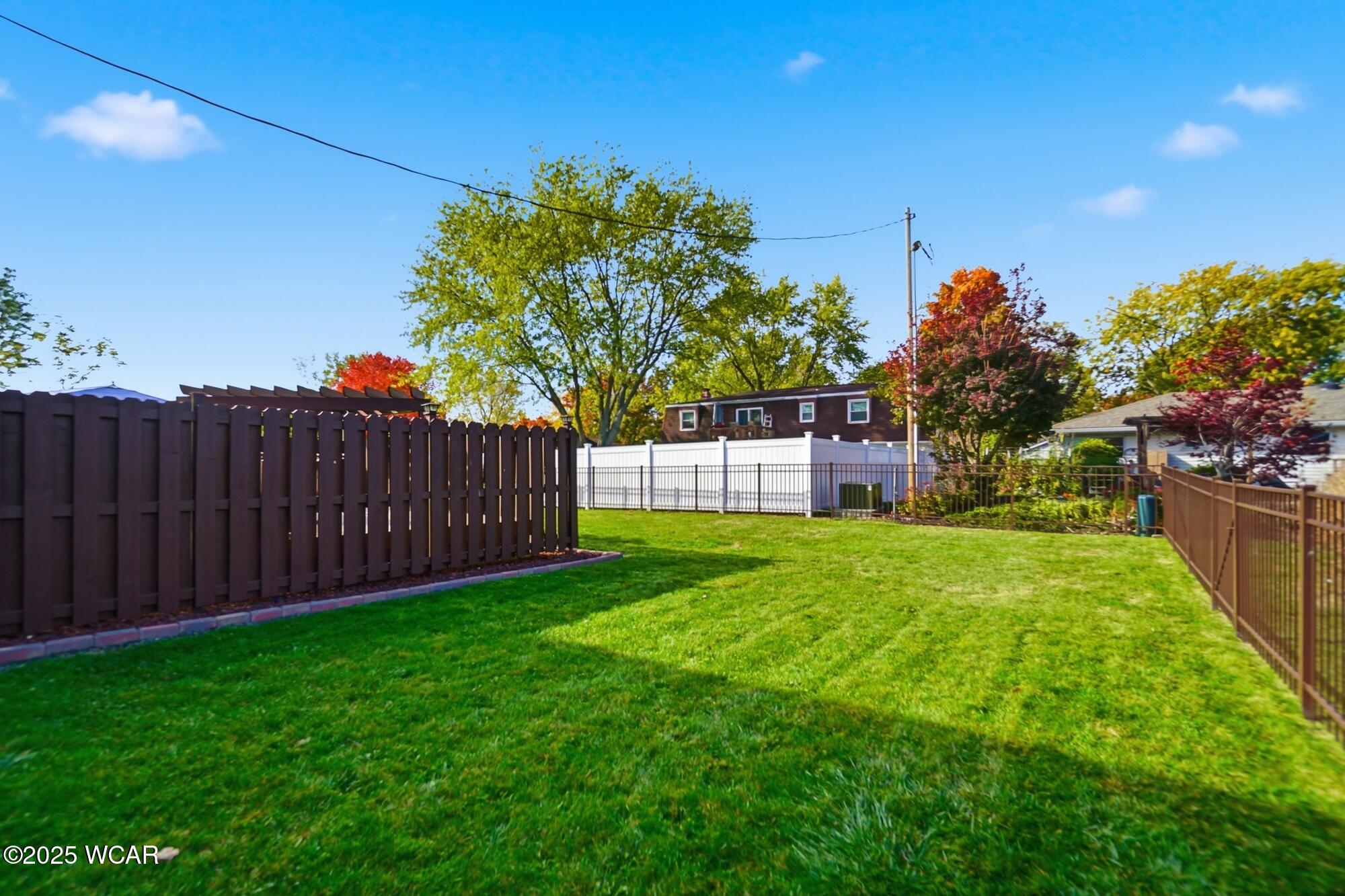 838 Longmeadow Lane, Findlay, Ohio