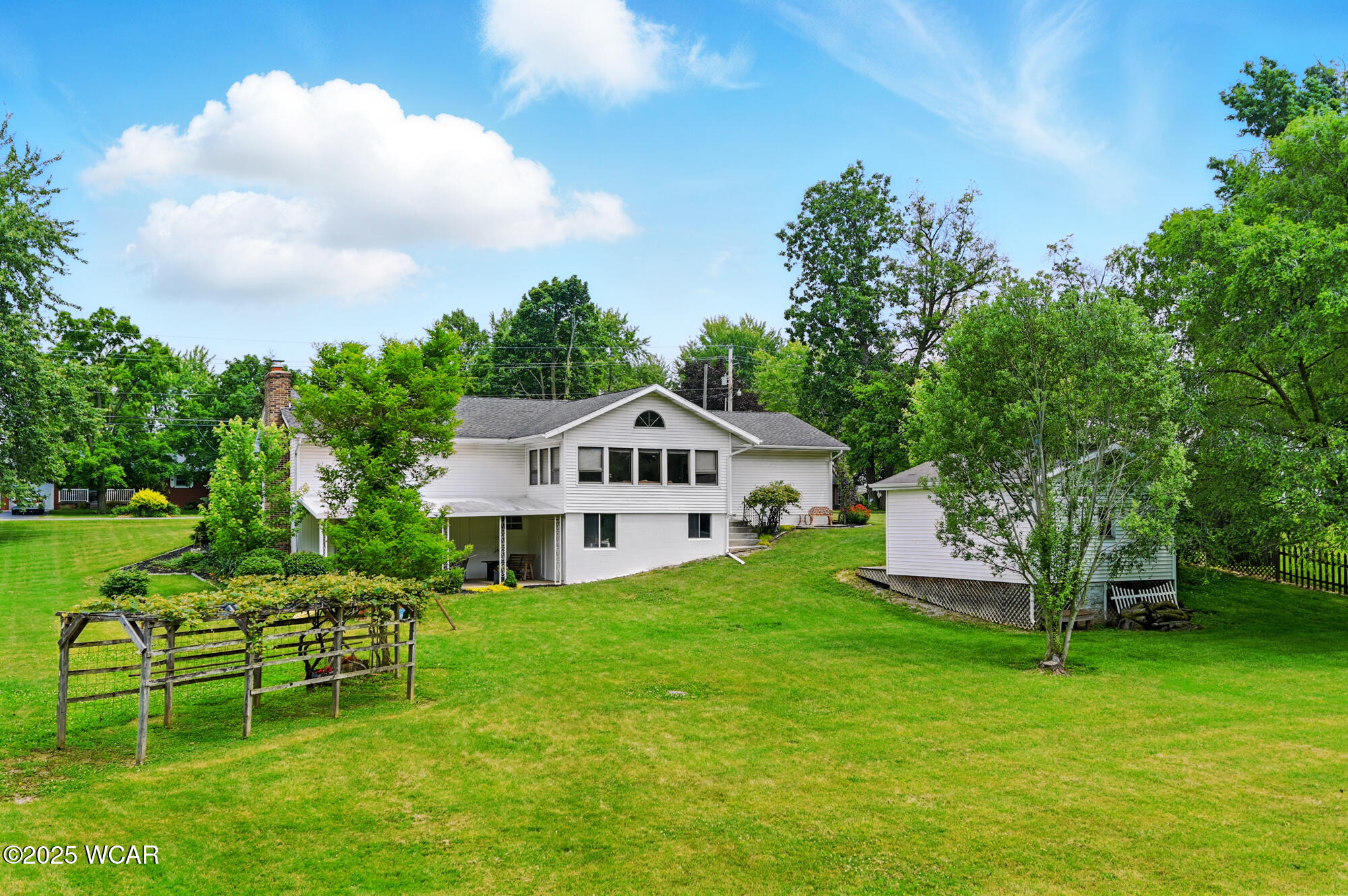 1129 Bluelick Road, Lima, Ohio