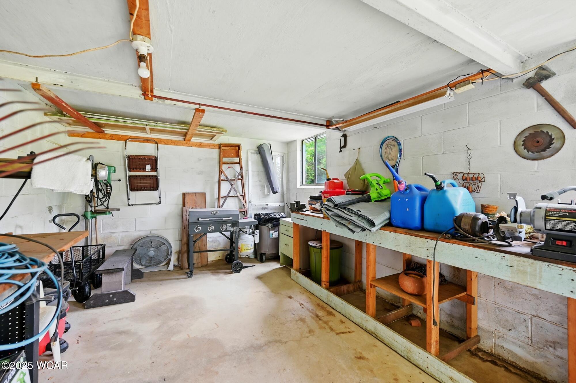 1129 Bluelick Road, Lima, Ohio