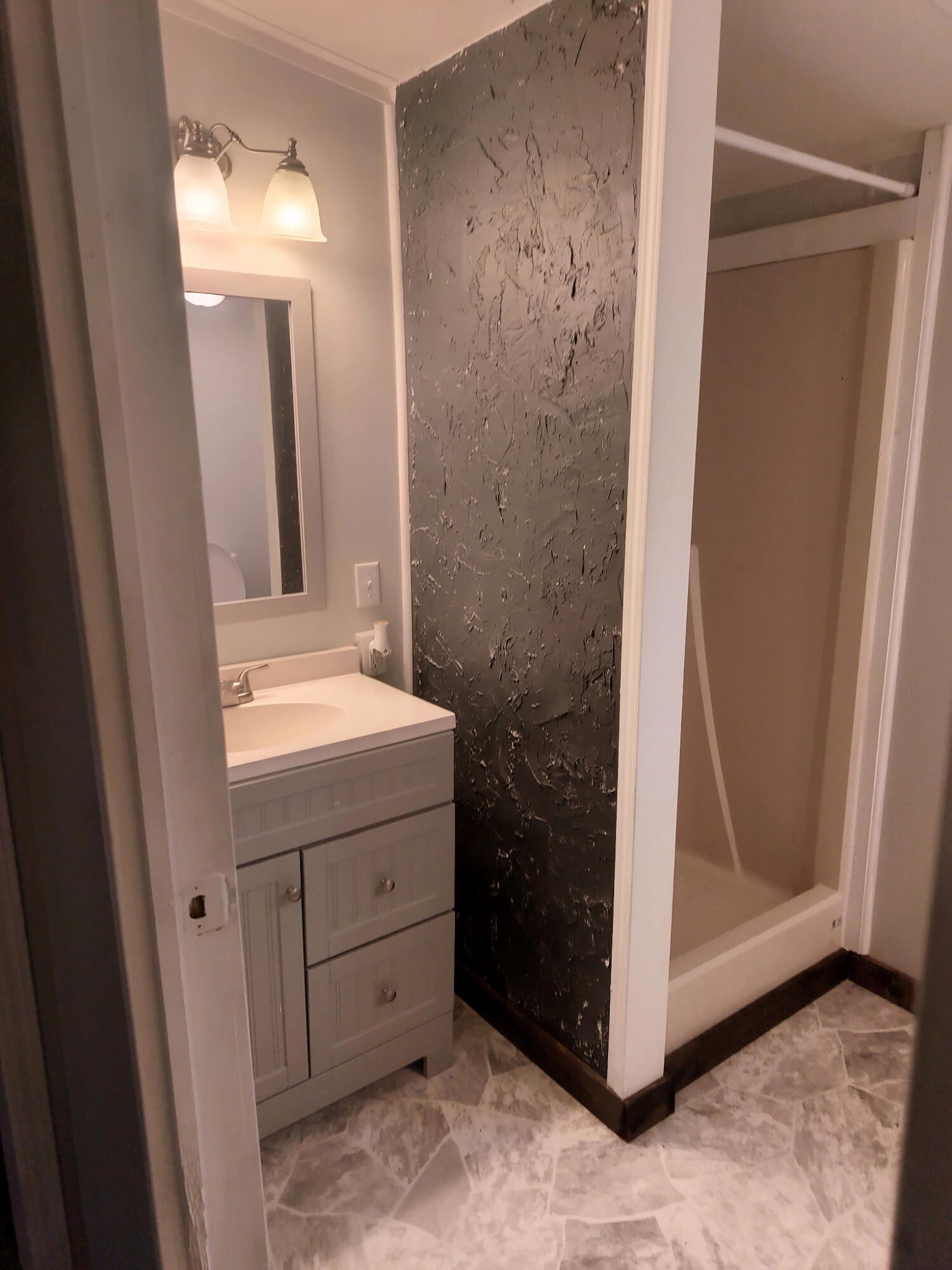 2805 Wapakoneta, Sidney, Ohio 45365