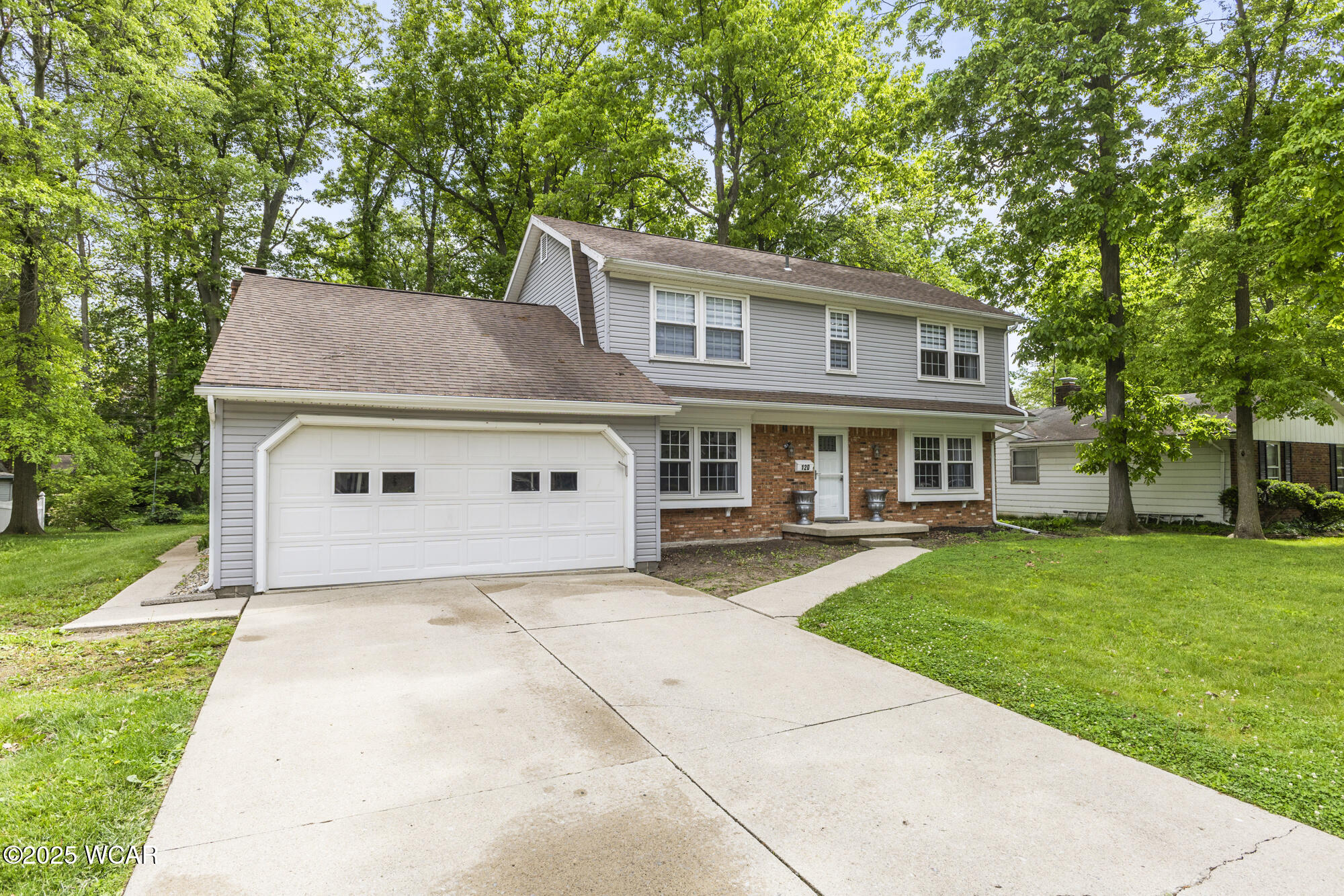 120 Barnsbury Drive, Lima, Ohio