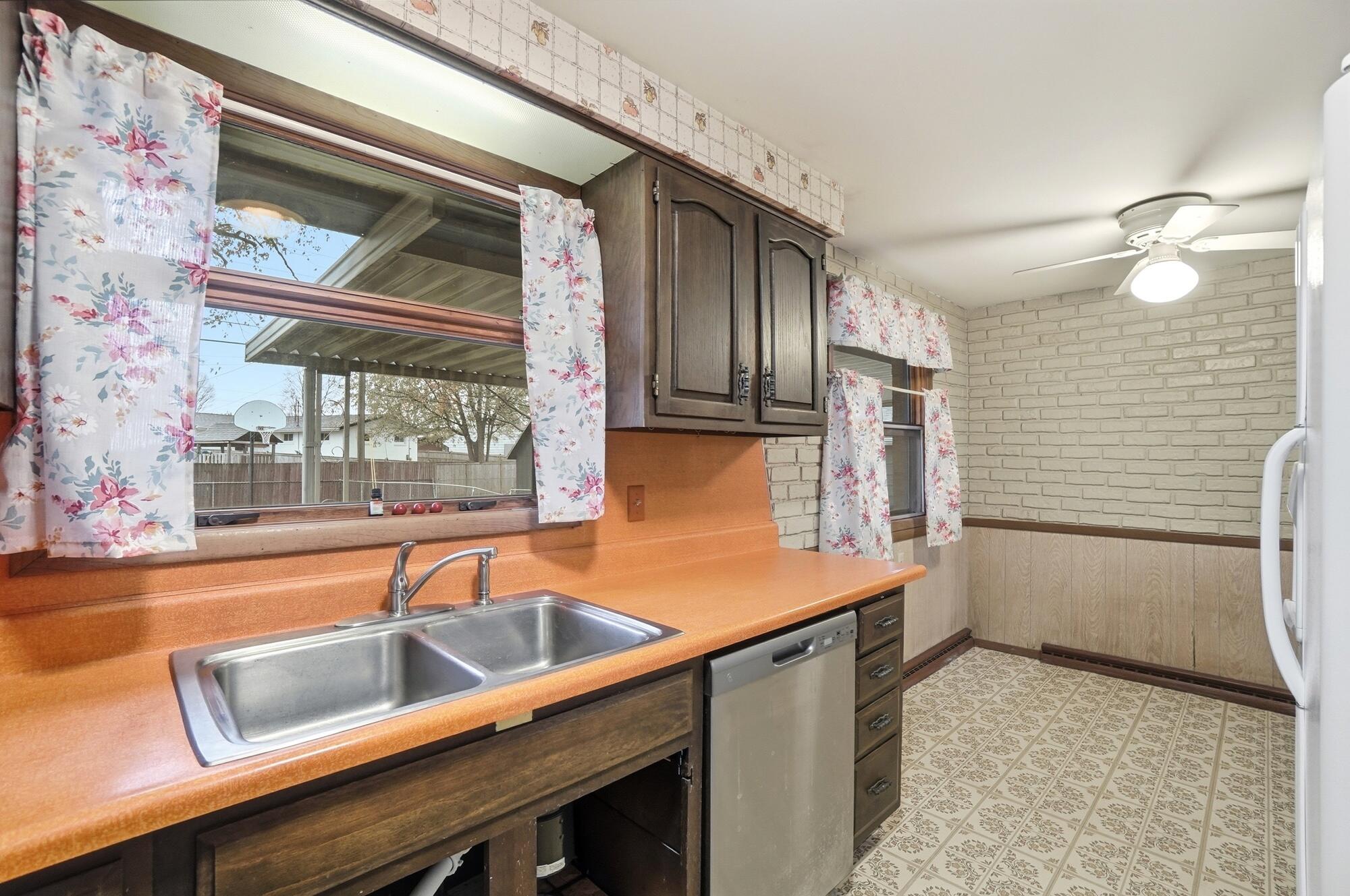 1100 Stanway Avenue, Springfield, Ohio 45503