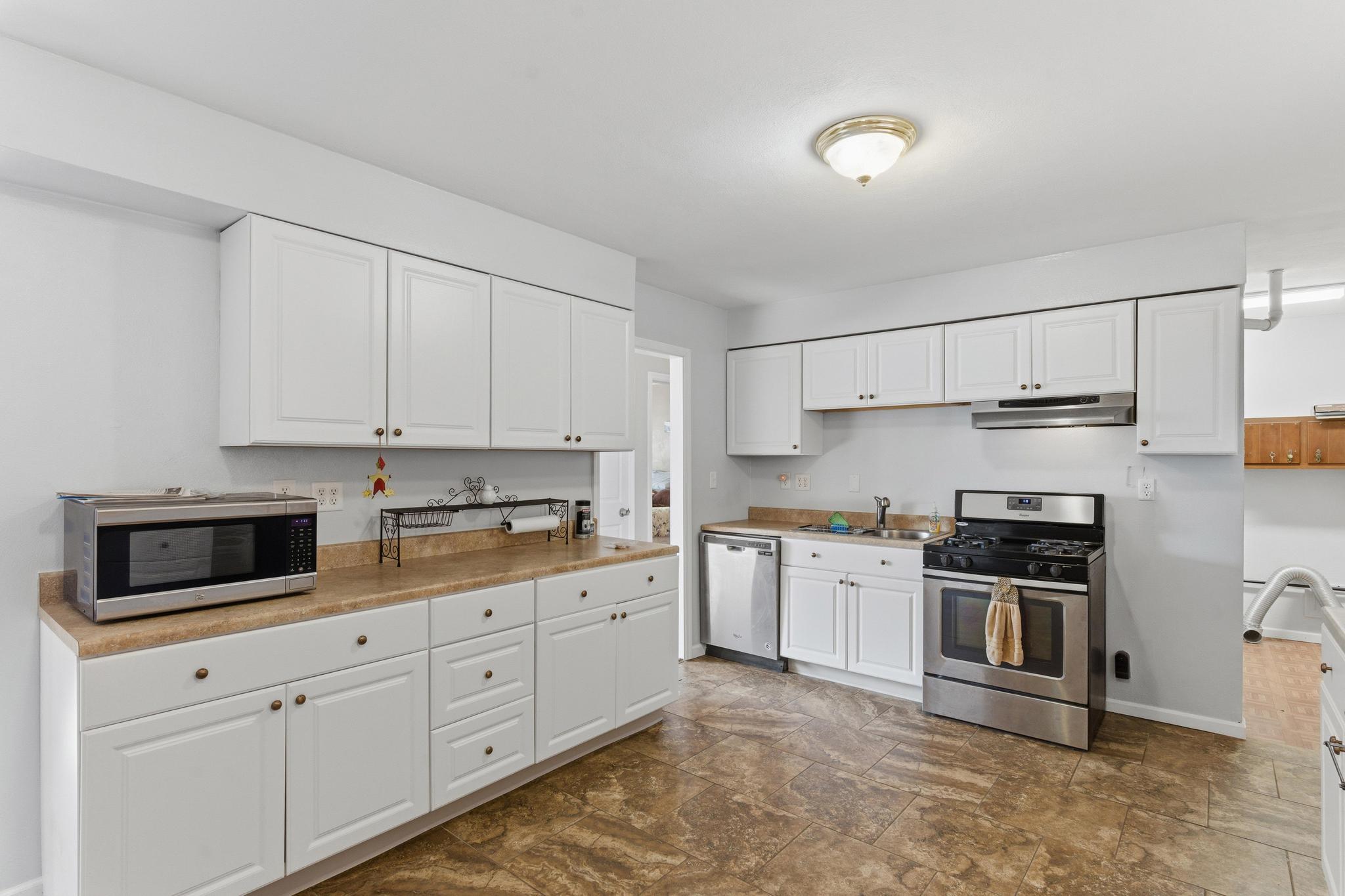 6596 Oak Hill Drive, Enon, Ohio 45323