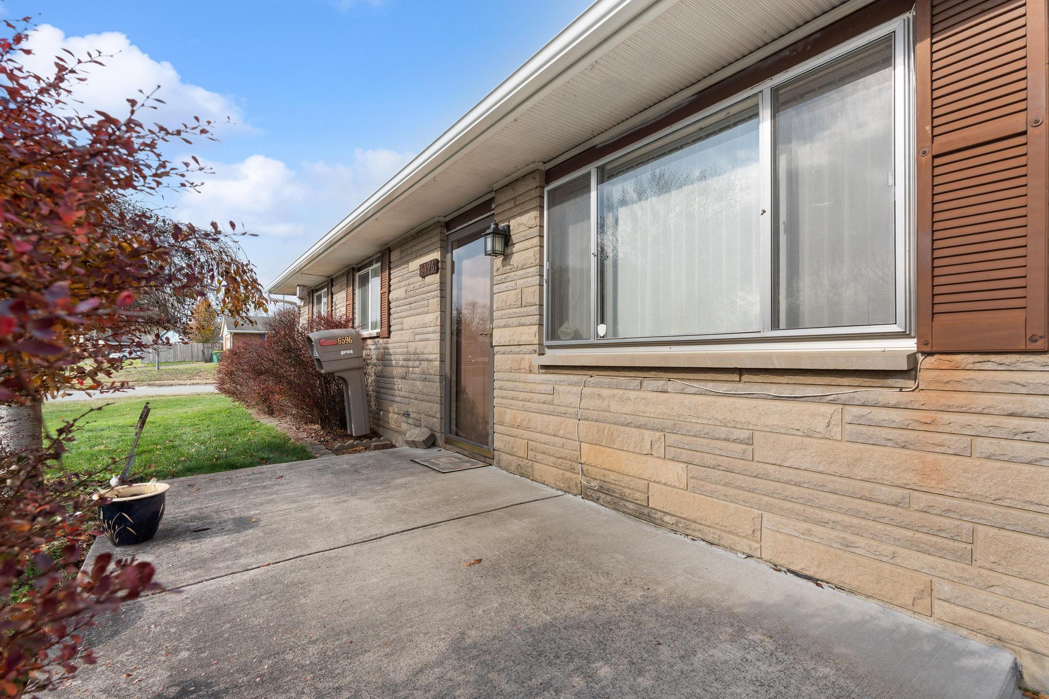 6596 Oak Hill Drive, Enon, Ohio 45323