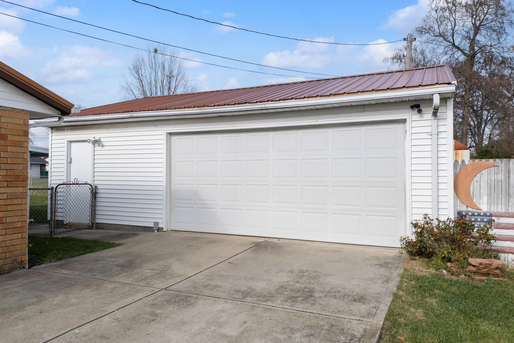 6596 Oak Hill Drive, Enon, Ohio 45323