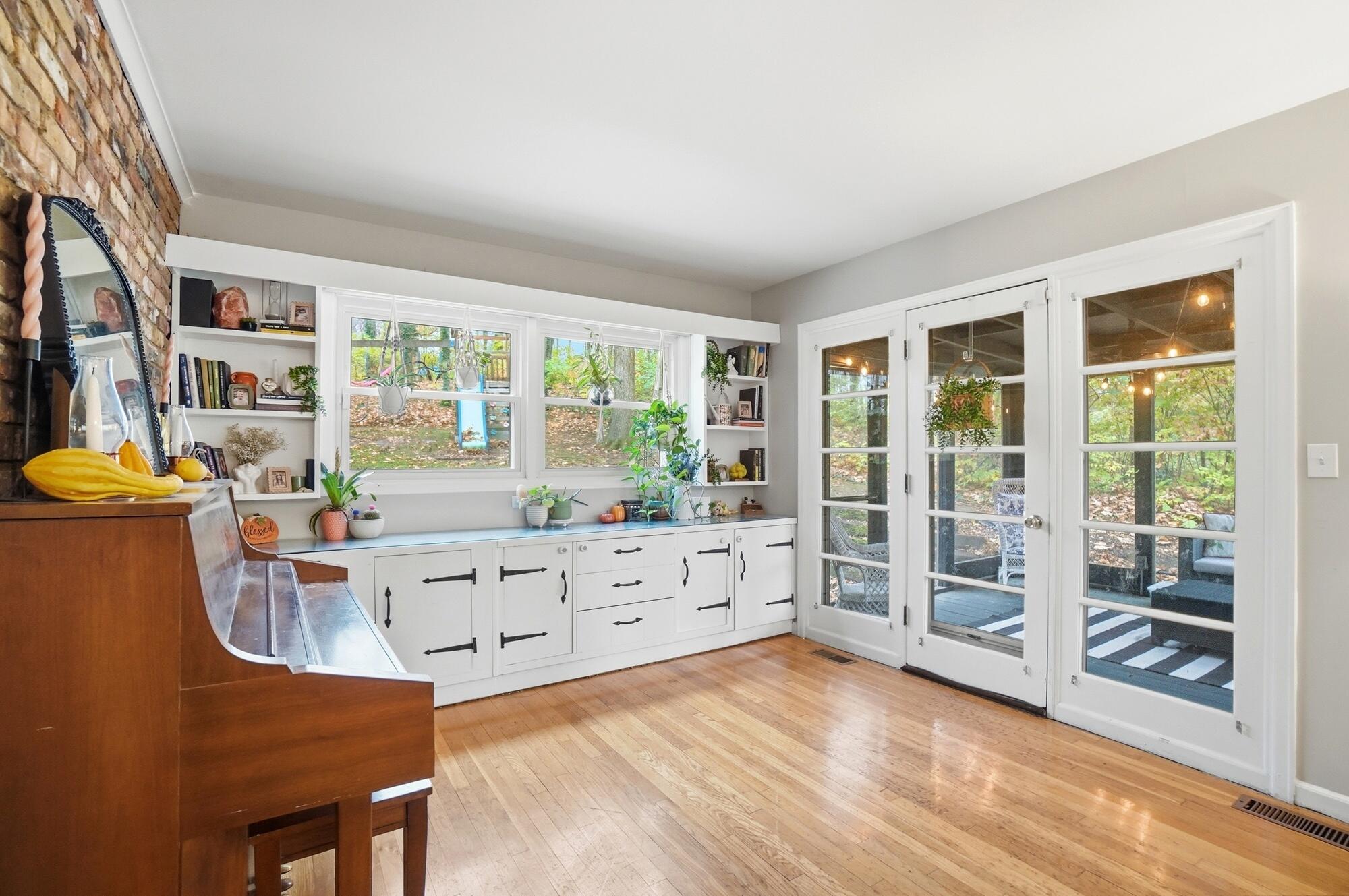 2919 Locust Drive, Springfield, Ohio 45504