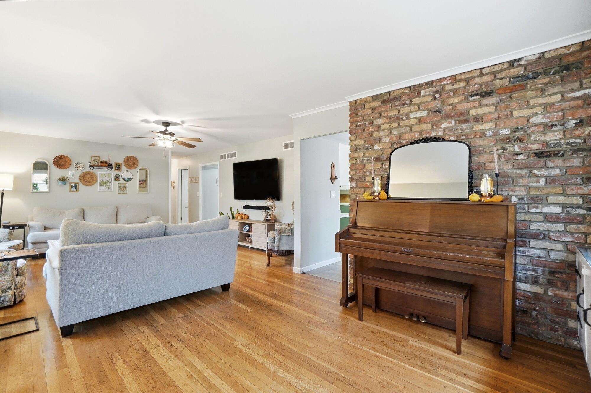 2919 Locust Drive, Springfield, Ohio 45504