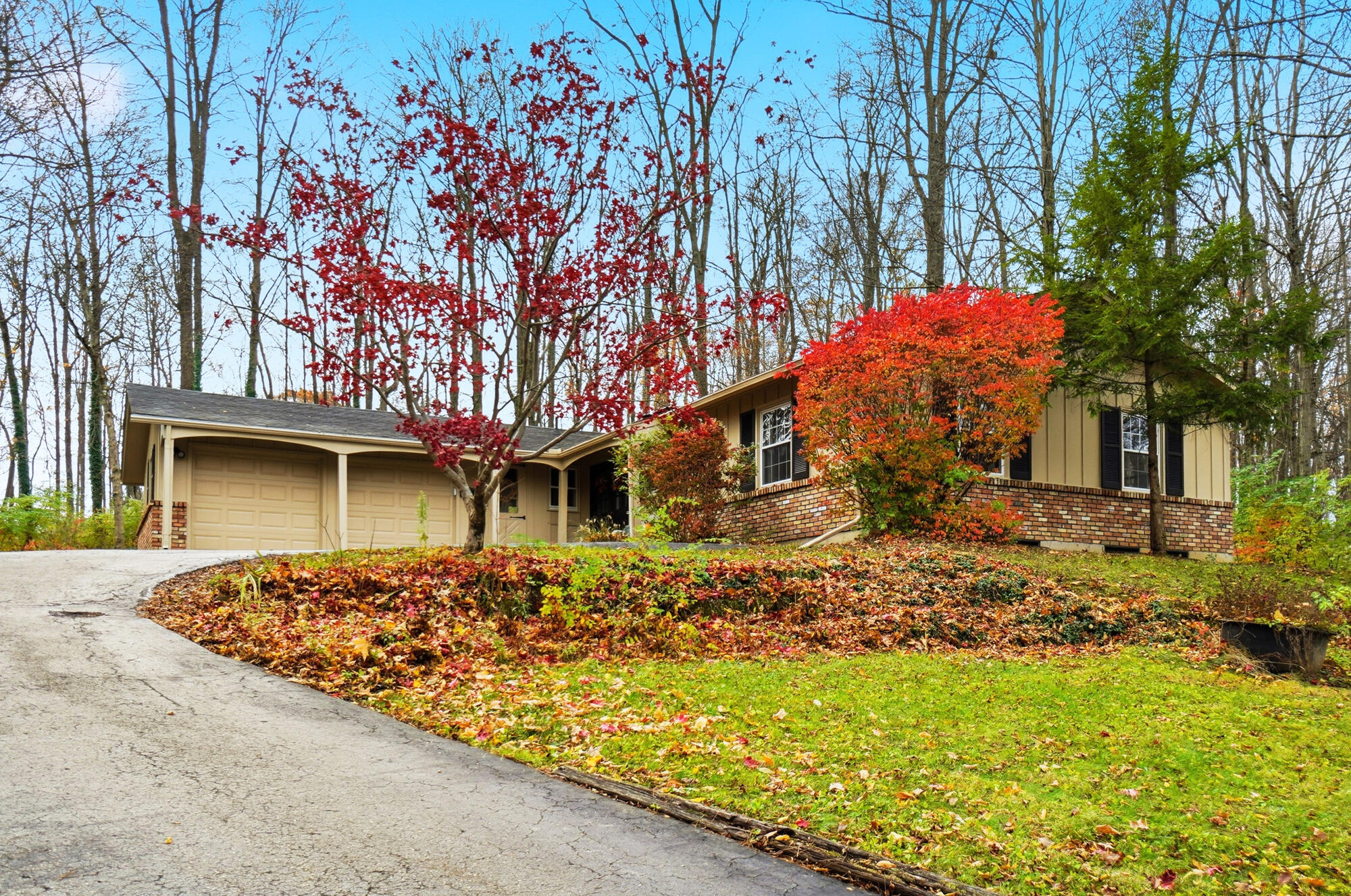 2919 Locust Drive, Springfield, Ohio 45504