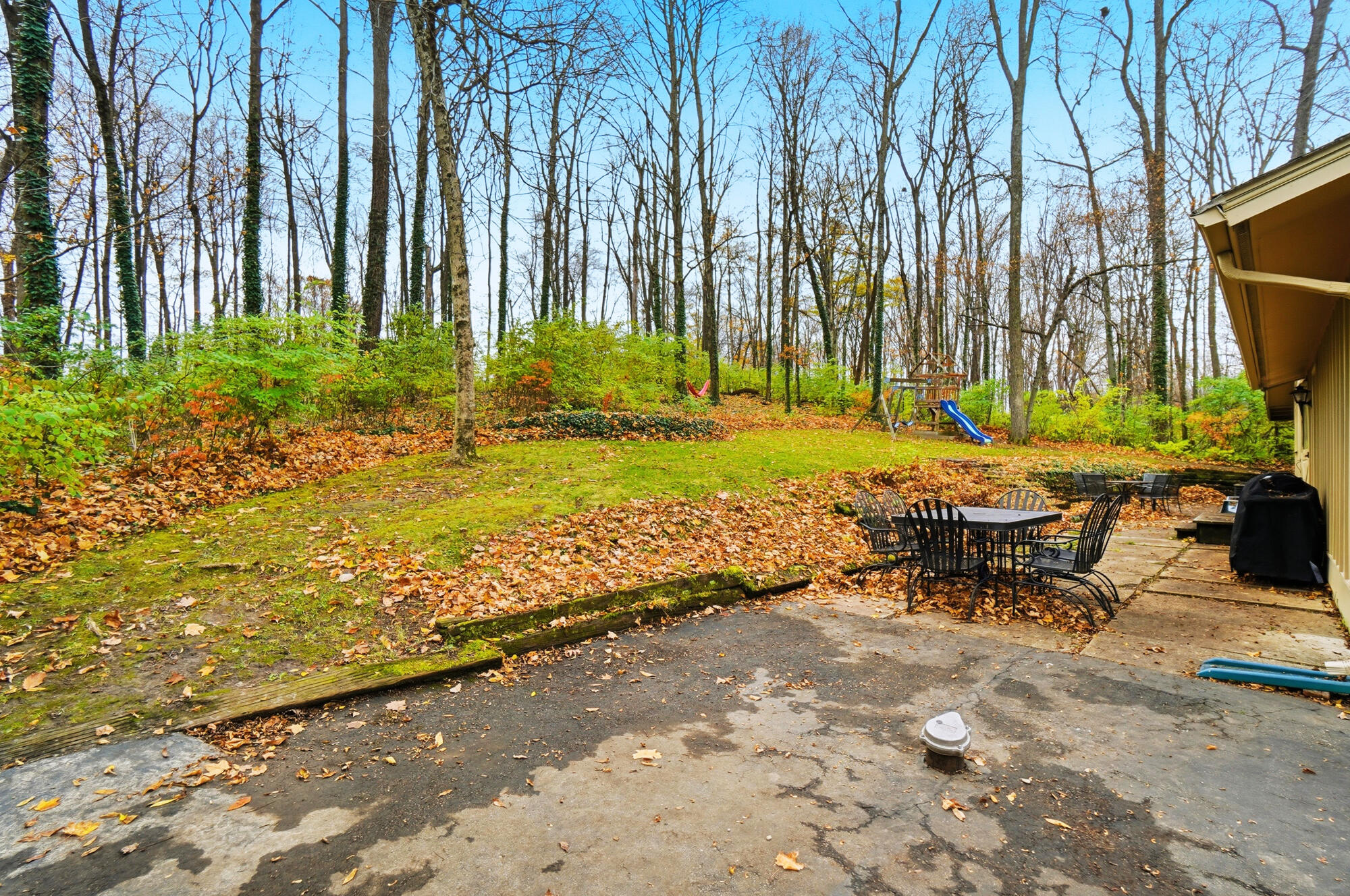 2919 Locust Drive, Springfield, Ohio 45504