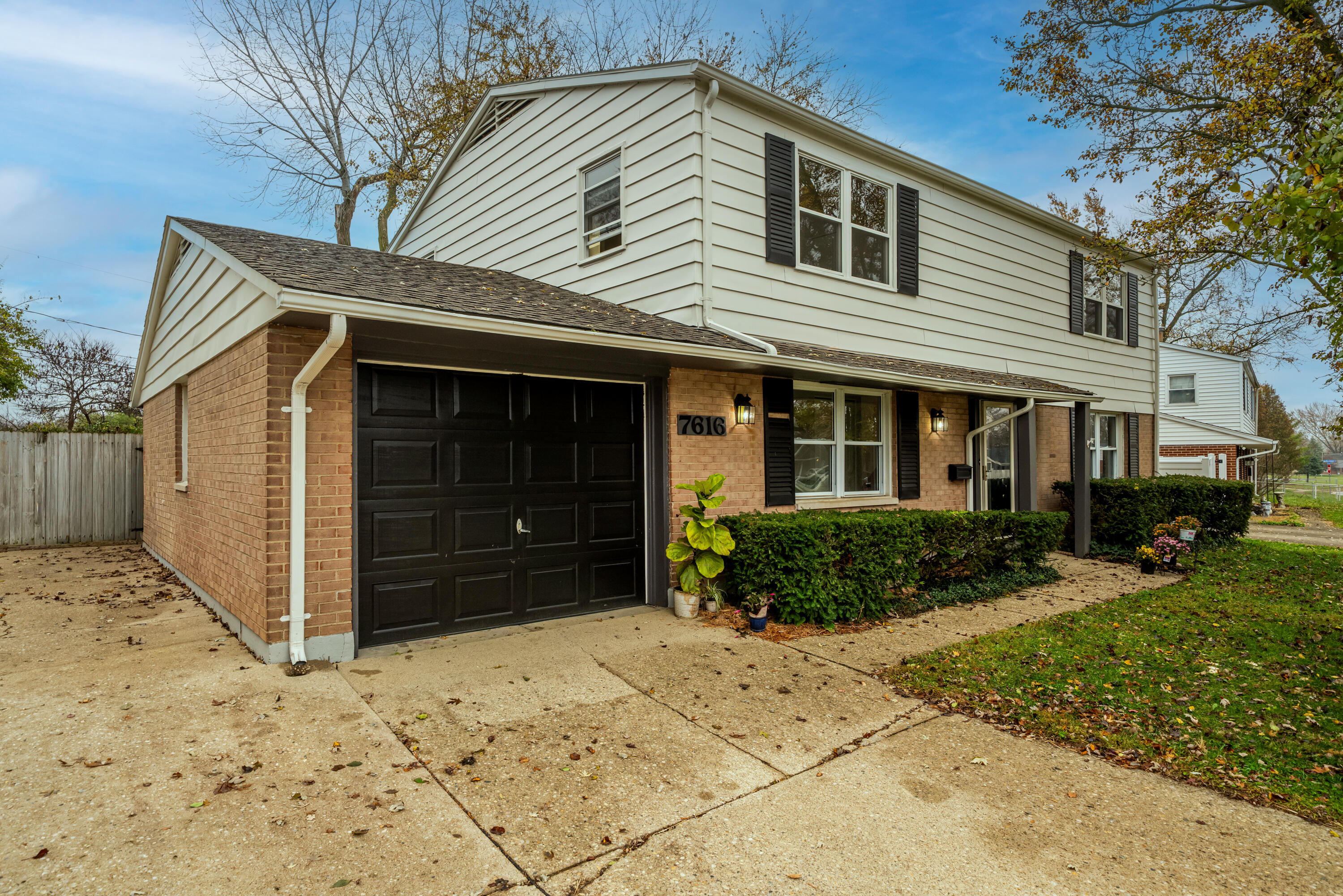 7616 Harshmanville Road, Huber Heights, Ohio 45424