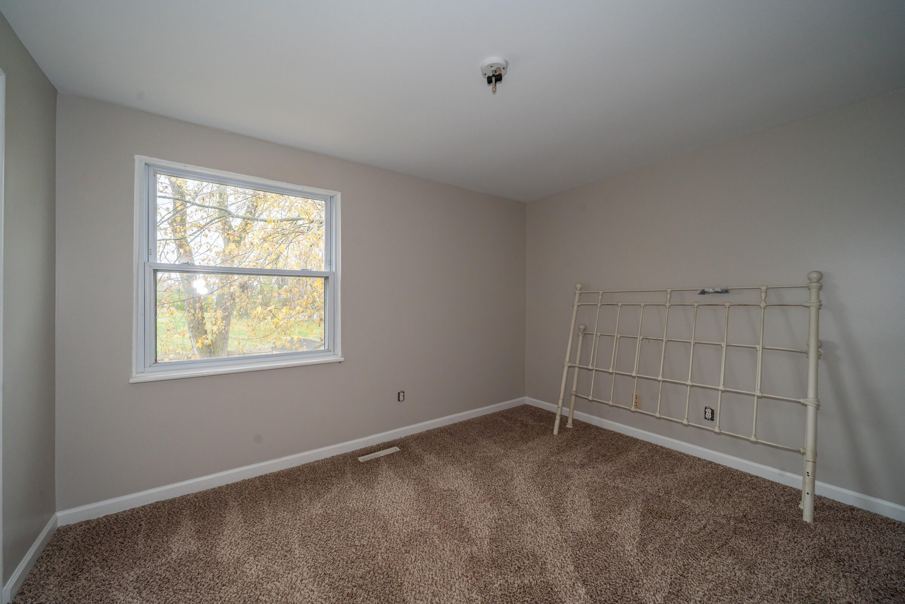 7616 Harshmanville Road, Huber Heights, Ohio 45424