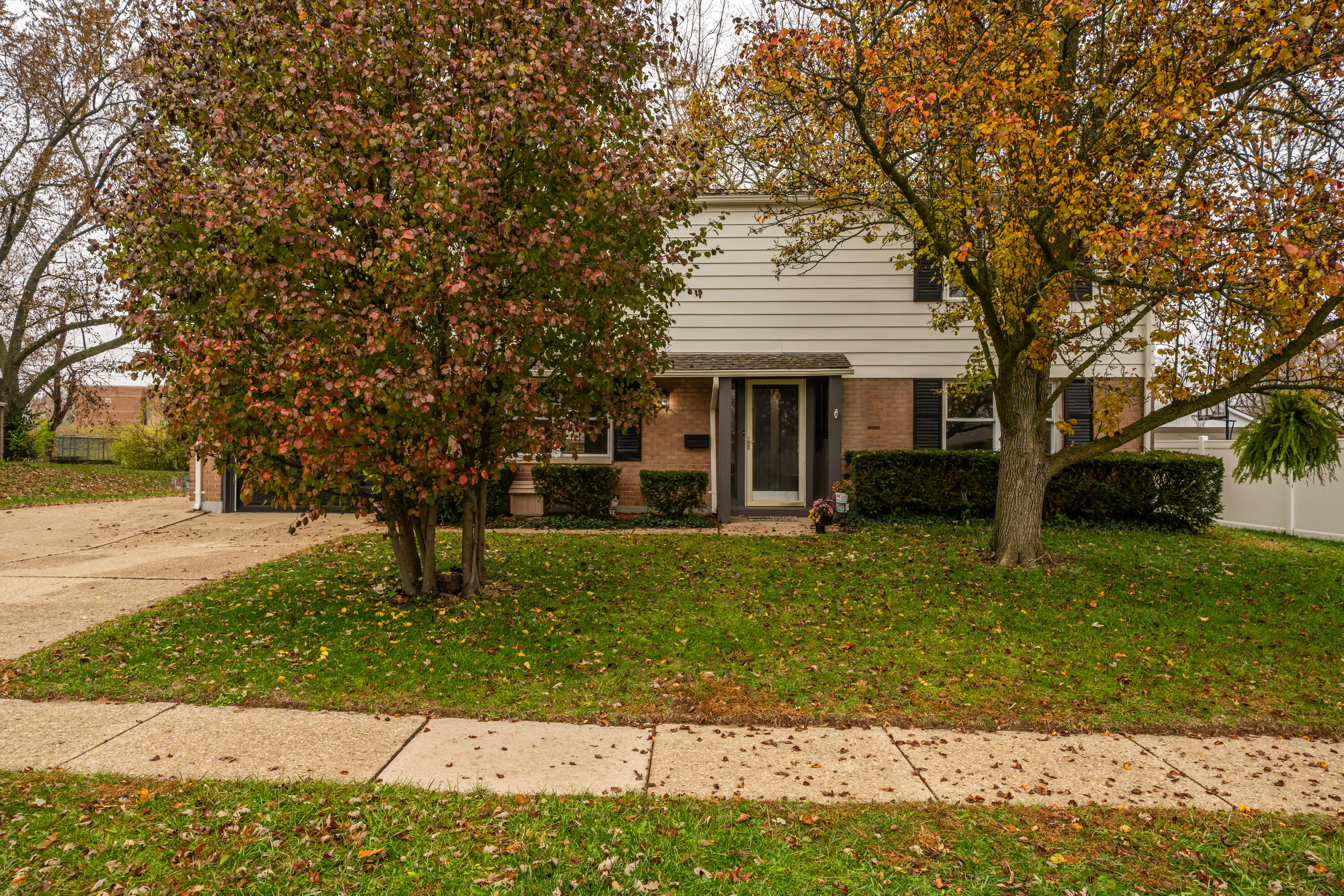 7616 Harshmanville Road, Huber Heights, Ohio 45424