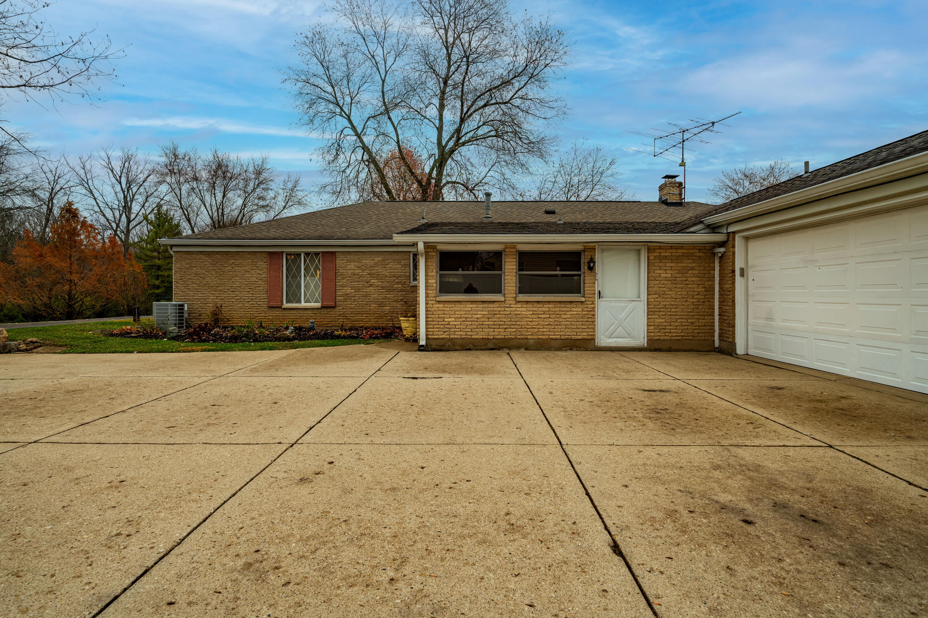 3136 Suburban Drive, Beavercreek, Ohio 45432