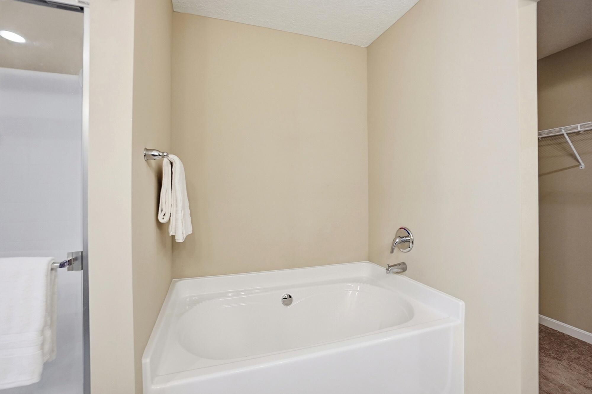 1239 Eagleton Boulevard, London, Ohio 43140