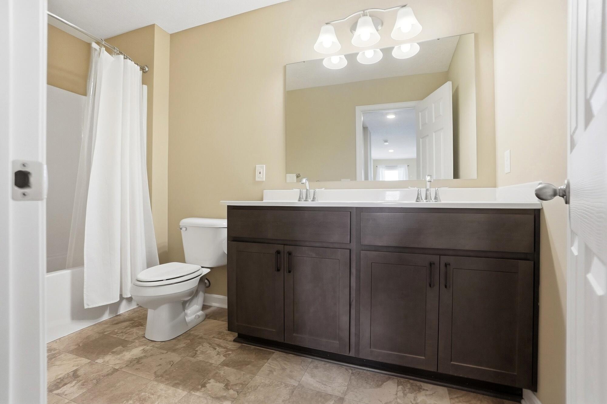 1239 Eagleton Boulevard, London, Ohio 43140