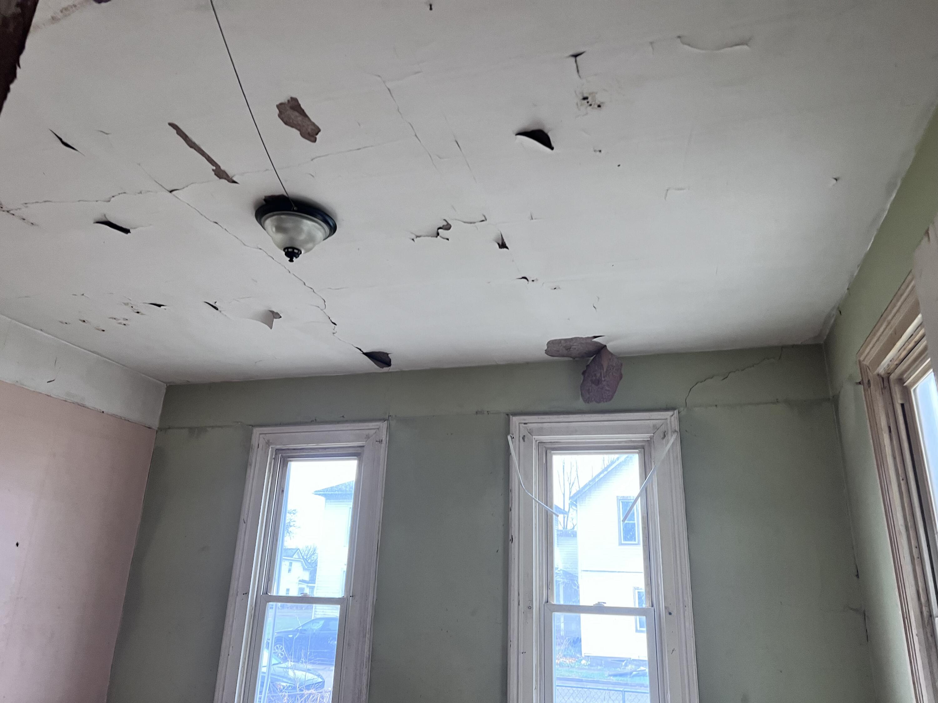 242 Chestnut Avenue, Springfield, Ohio 45503