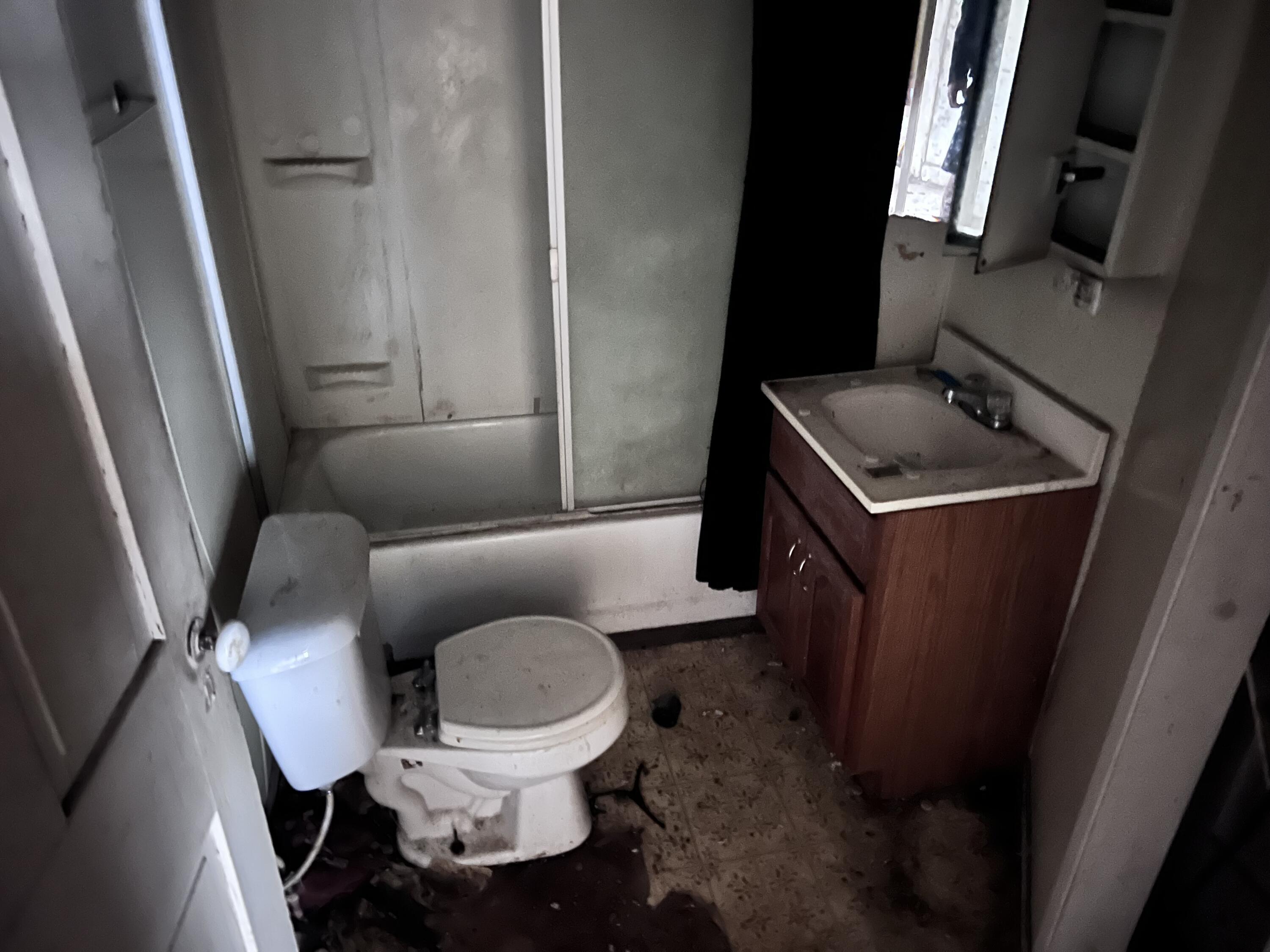 242 Chestnut Avenue, Springfield, Ohio 45503