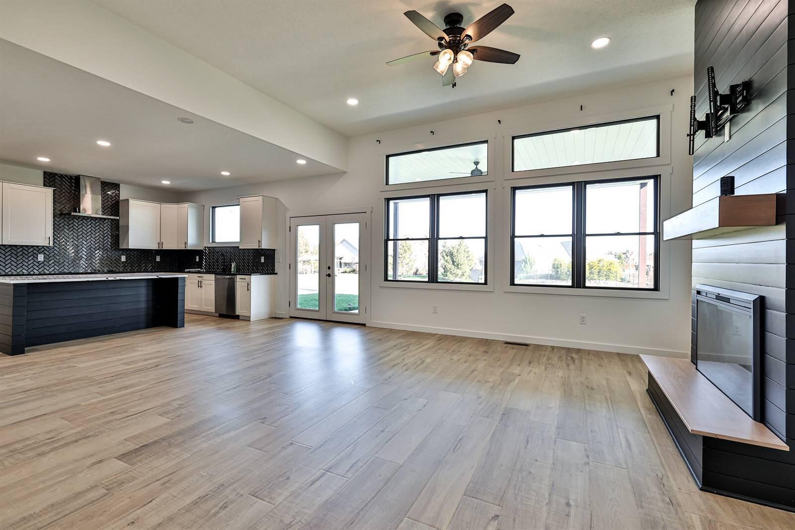 950 Rosenthal Drive, Tipp City, Ohio 45371