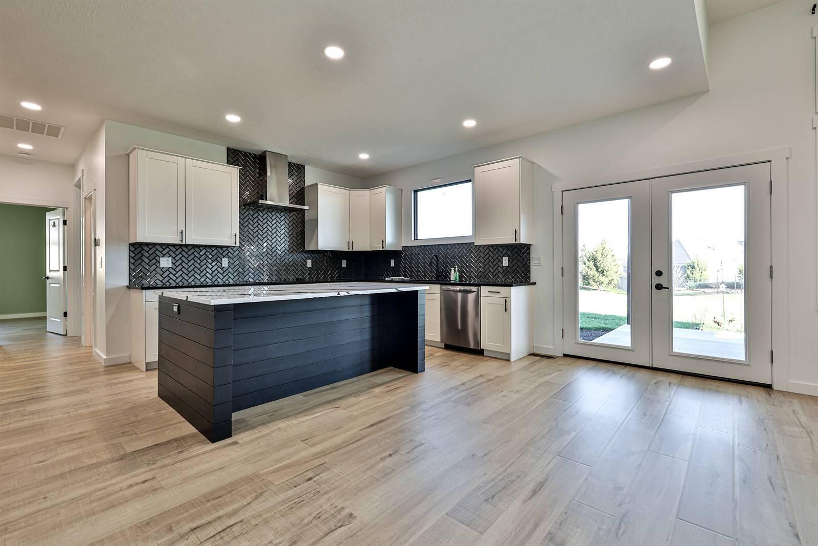 950 Rosenthal Drive, Tipp City, Ohio 45371