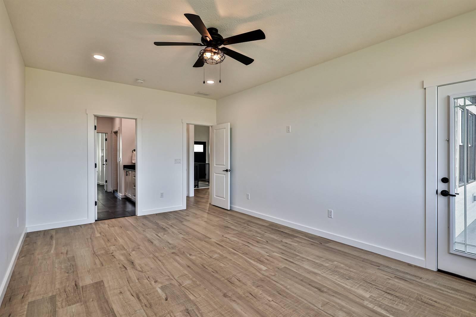 950 Rosenthal Drive, Tipp City, Ohio 45371