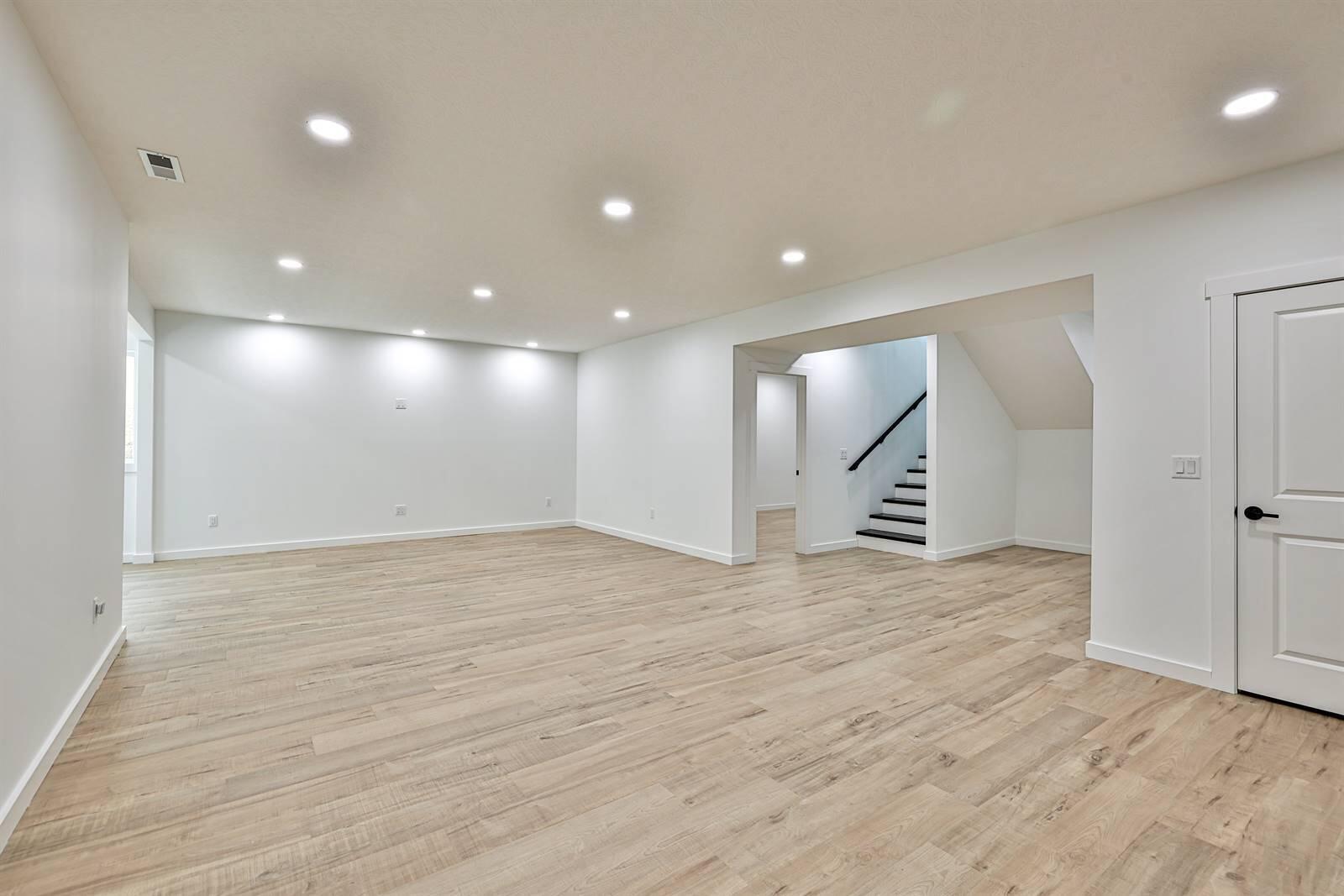 950 Rosenthal Drive, Tipp City, Ohio 45371