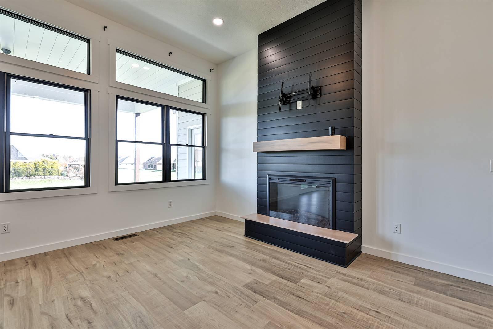 950 Rosenthal Drive, Tipp City, Ohio 45371