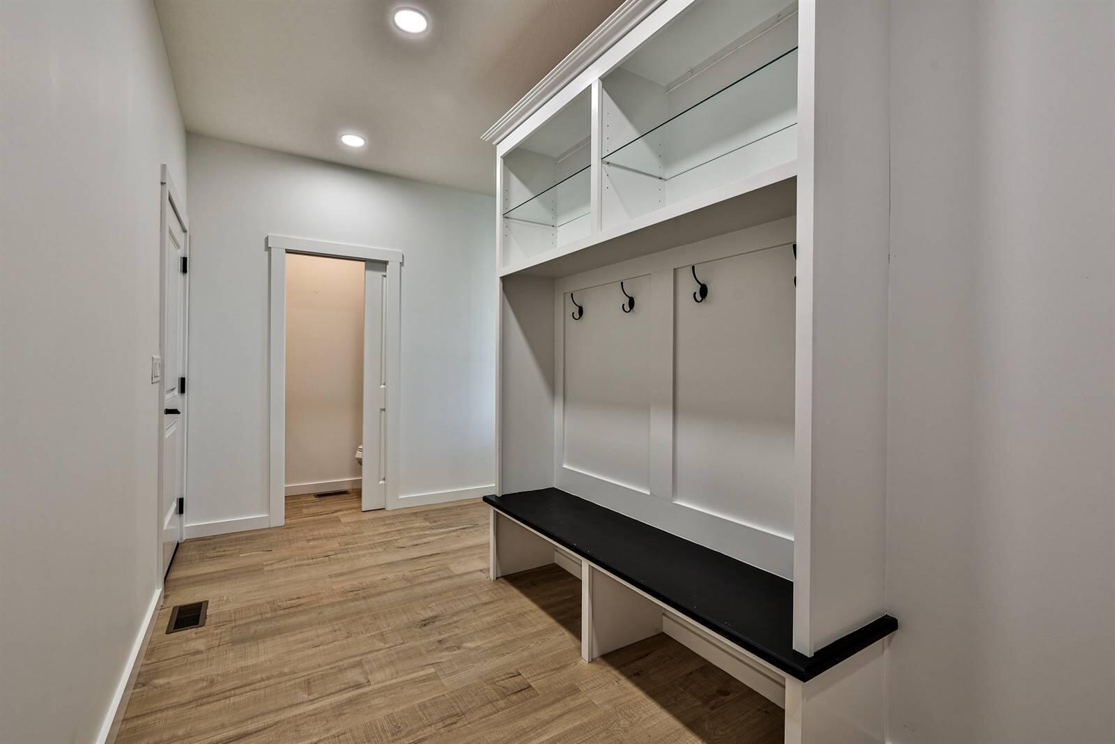 950 Rosenthal Drive, Tipp City, Ohio 45371