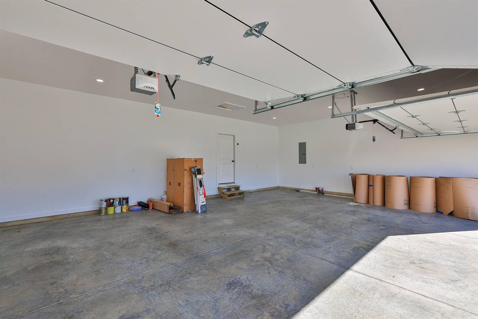 950 Rosenthal Drive, Tipp City, Ohio 45371