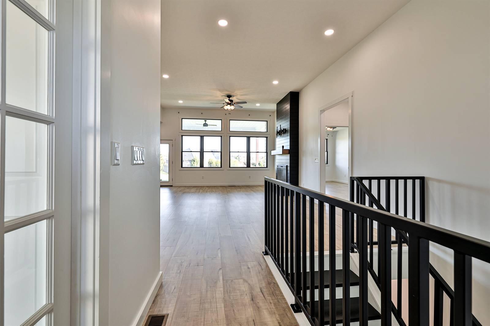 950 Rosenthal Drive, Tipp City, Ohio 45371