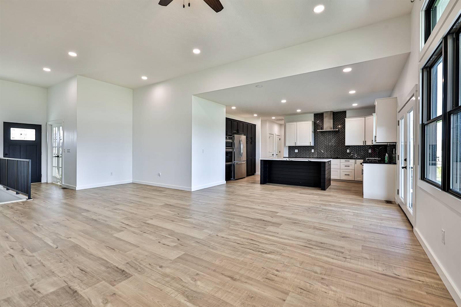 950 Rosenthal Drive, Tipp City, Ohio 45371