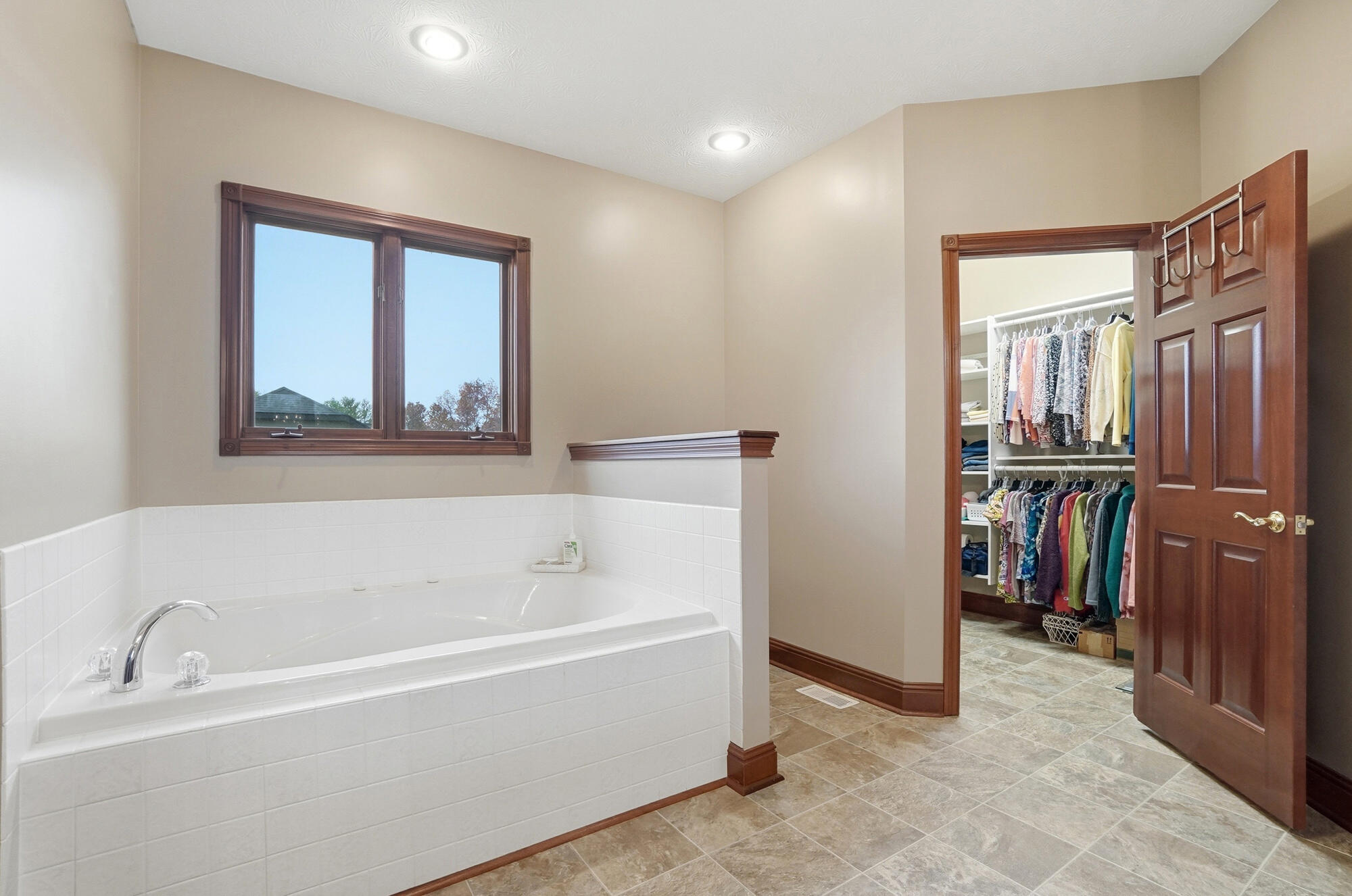 415 Carillion Drive, Springfield, Ohio 45503