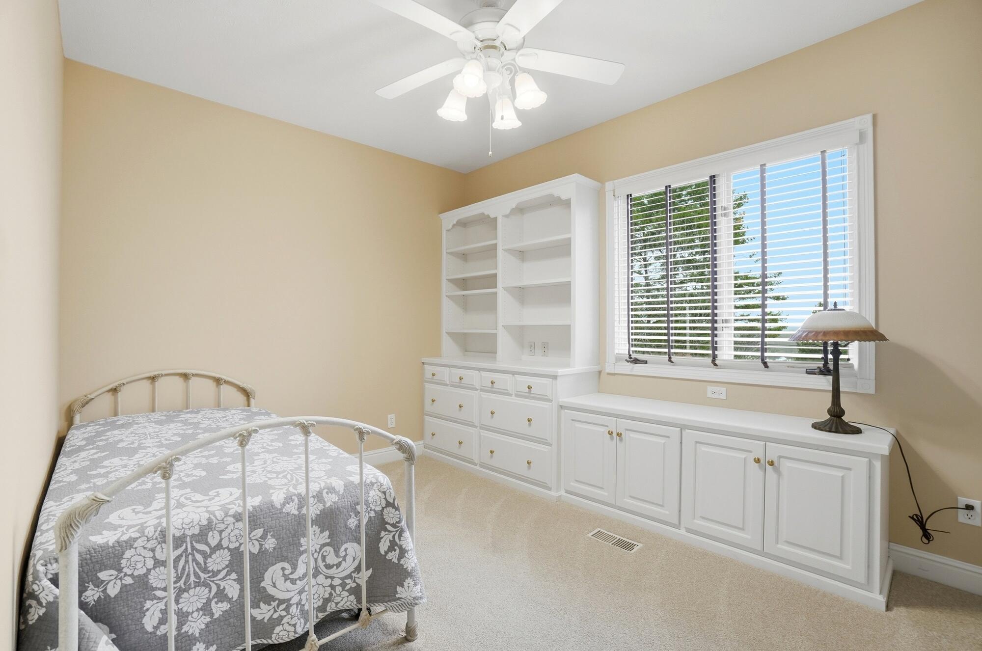 415 Carillion Drive, Springfield, Ohio 45503