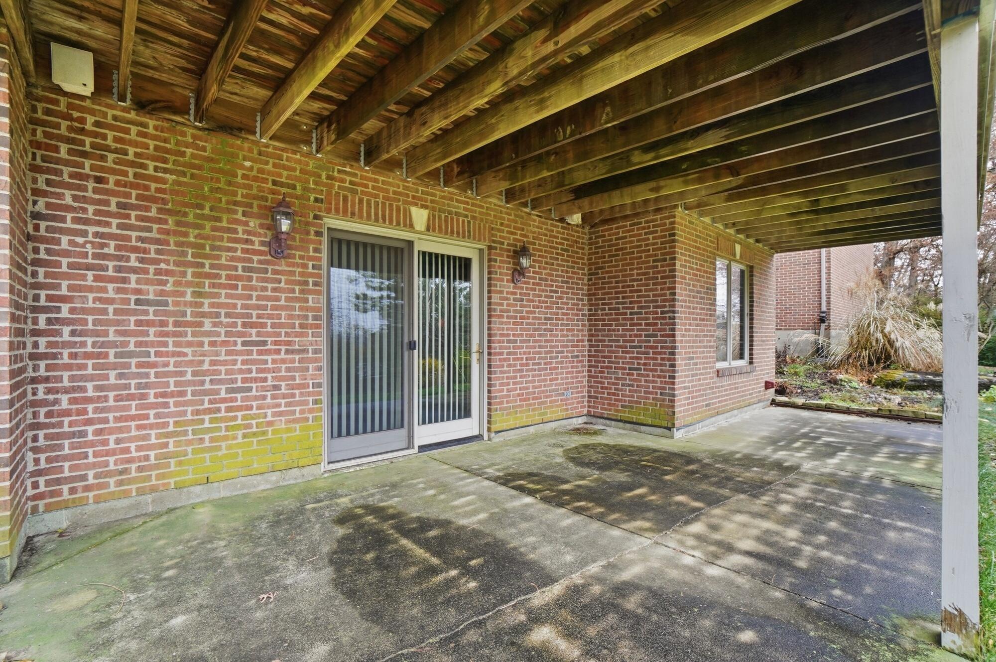 415 Carillion Drive, Springfield, Ohio 45503