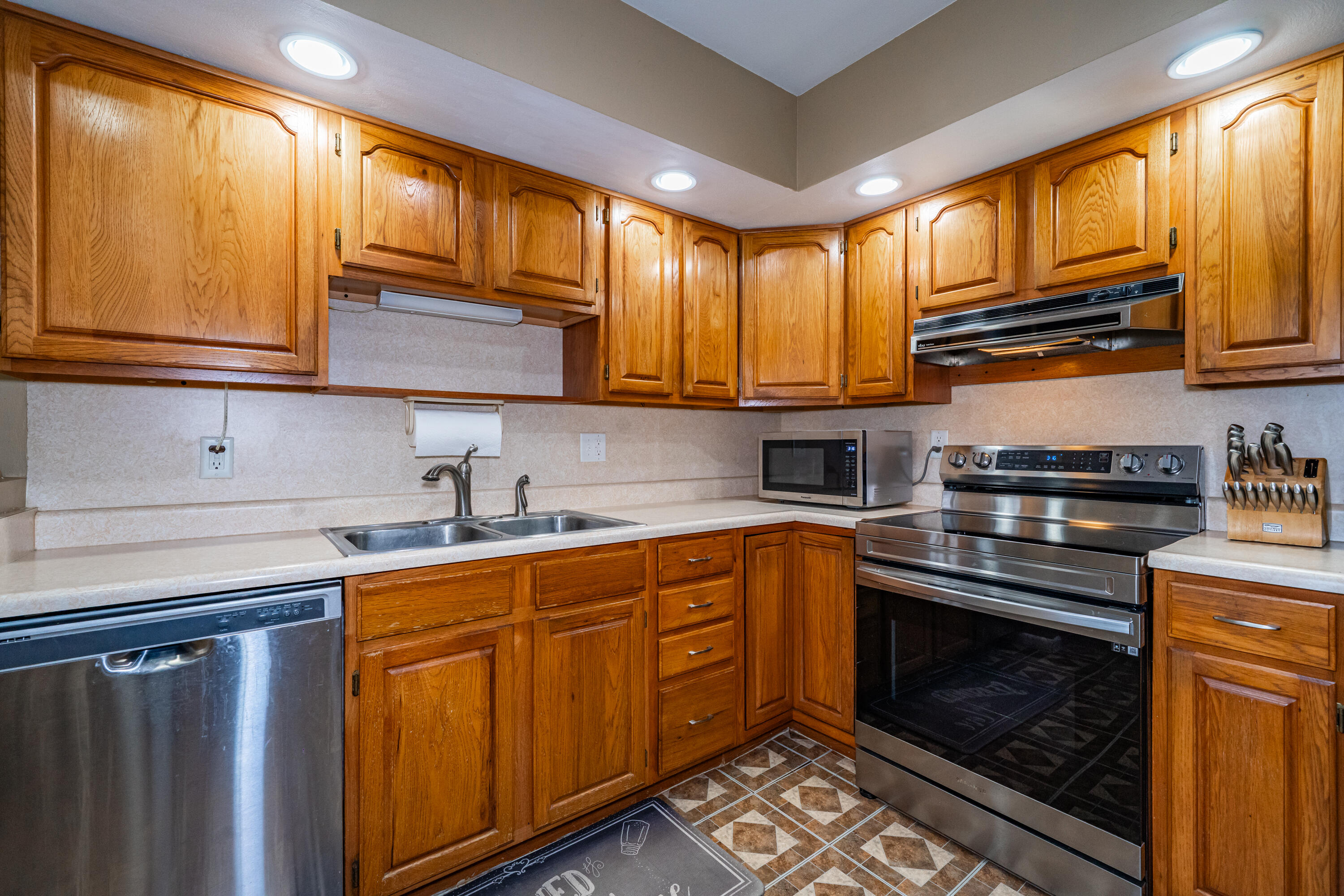 6012 Imperial Hills Drive, Dayton, Ohio 45414